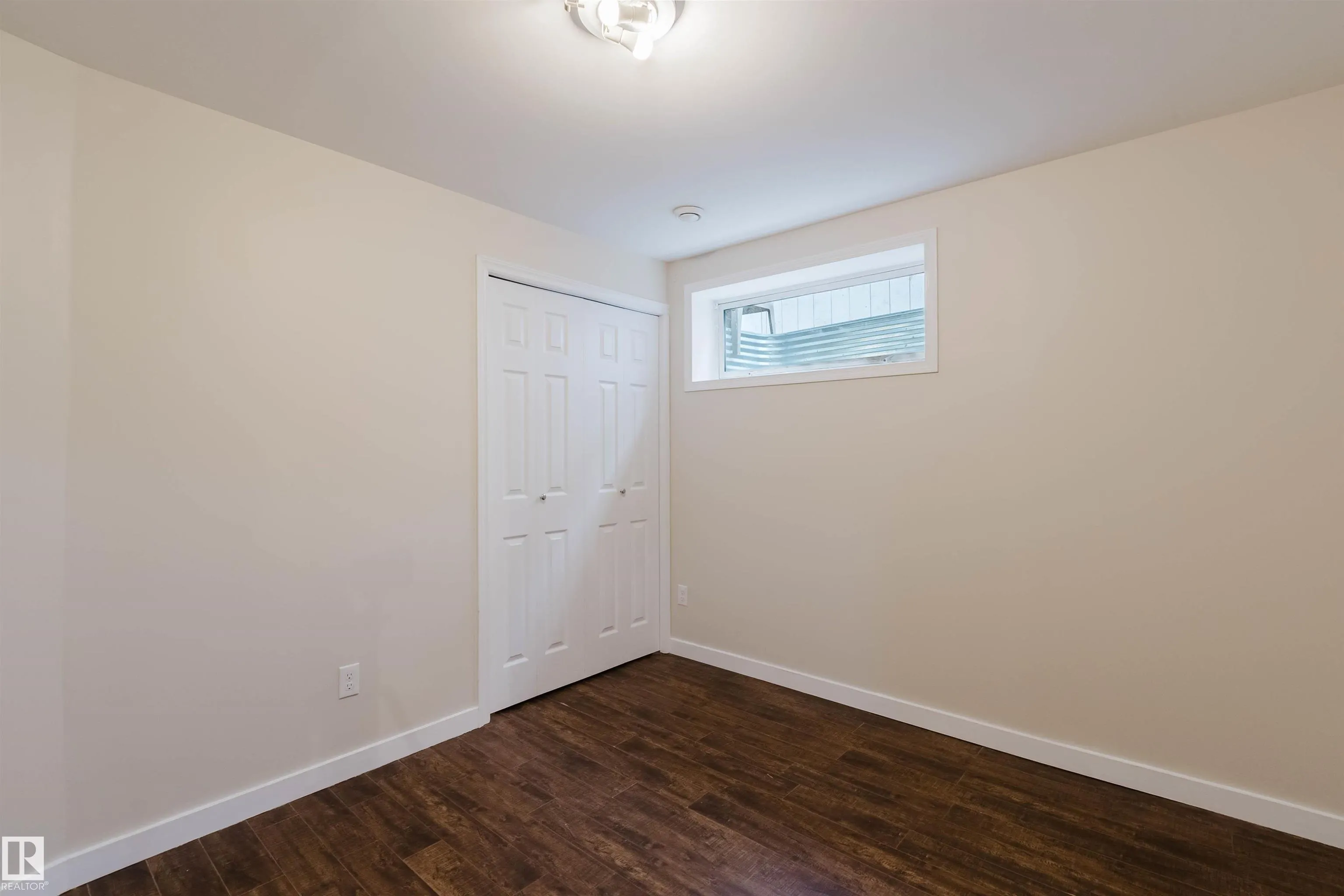 1686 TOMPKINS Wynd