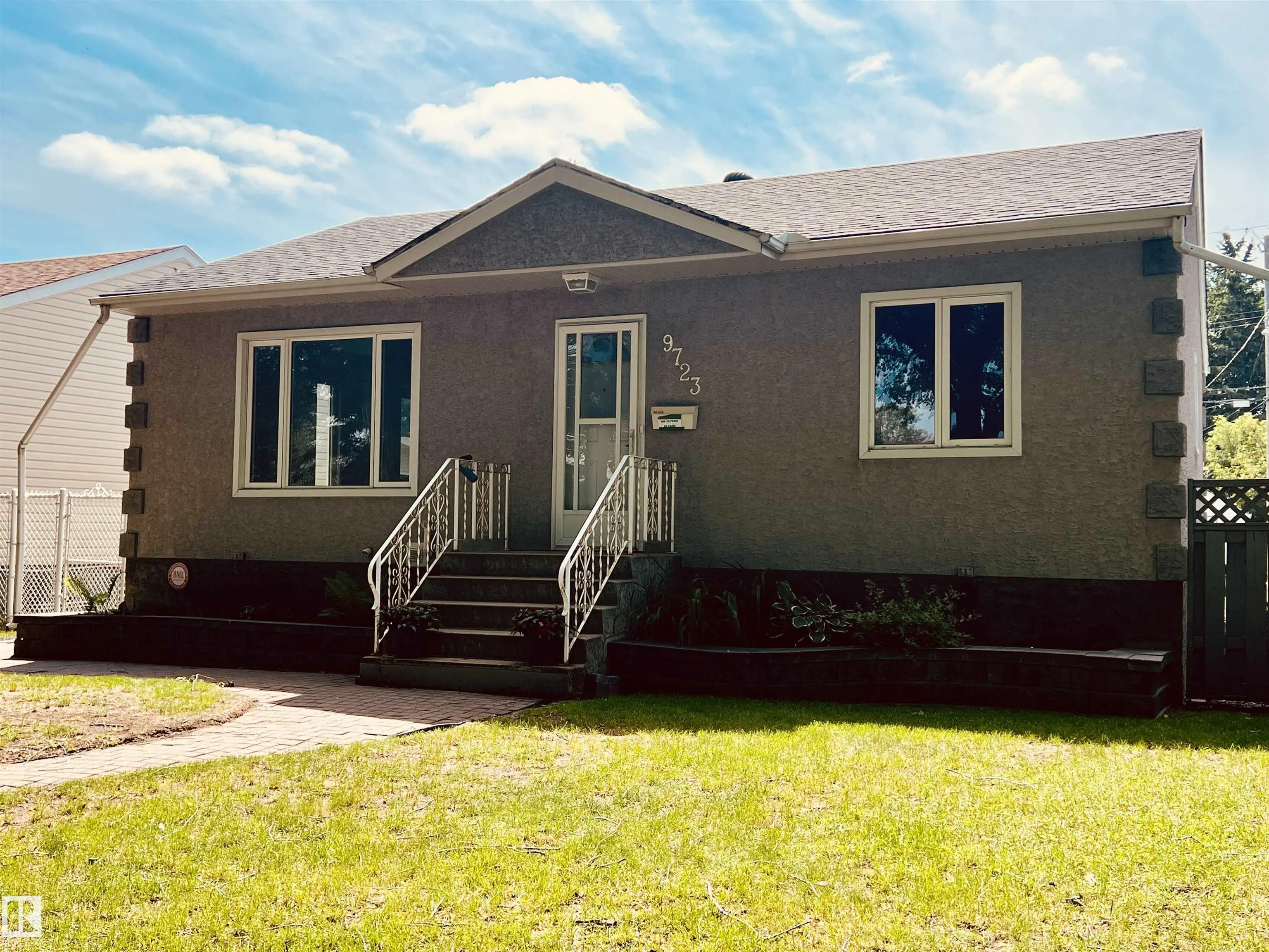 9723 65 Avenue
