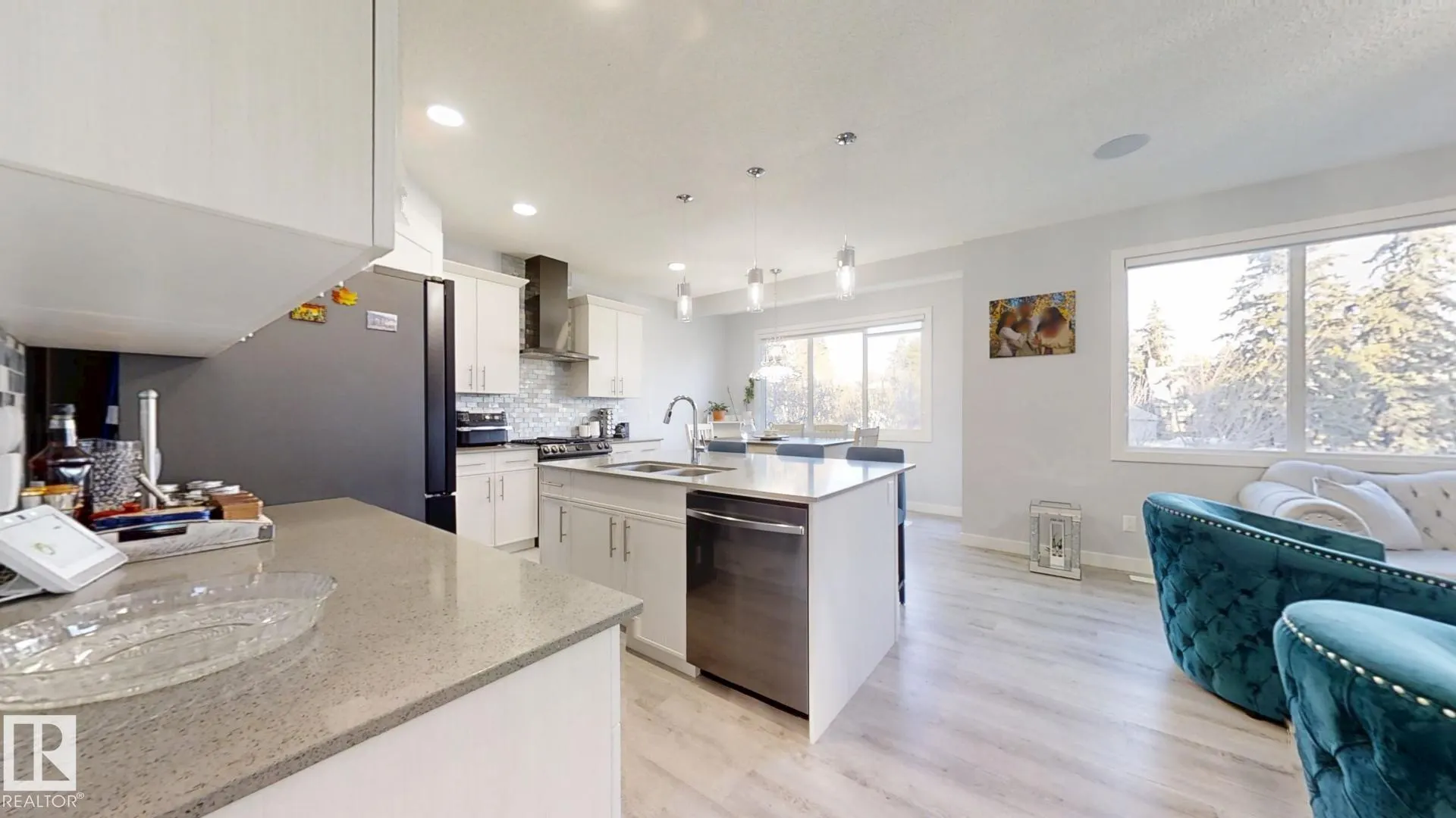 215 GLENRIDDING RAVINE Road