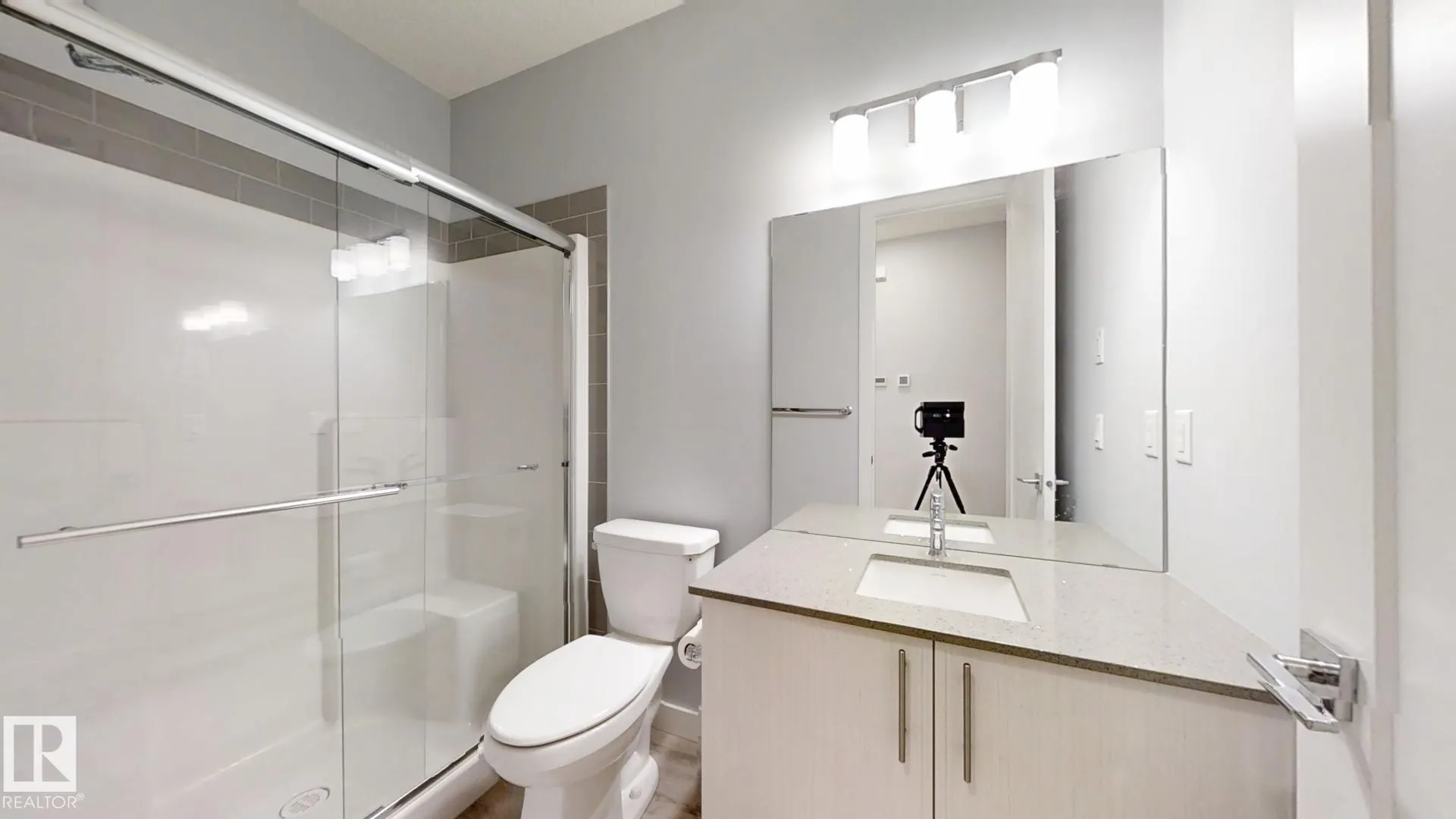 215 GLENRIDDING RAVINE Road