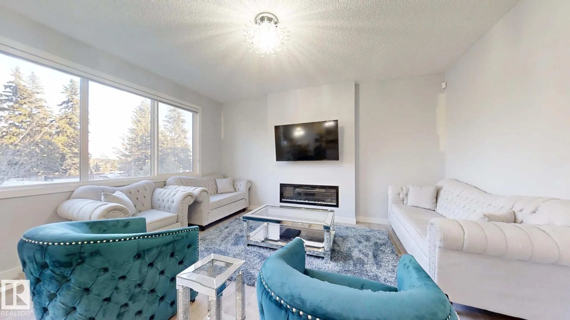 215 GLENRIDDING RAVINE Road