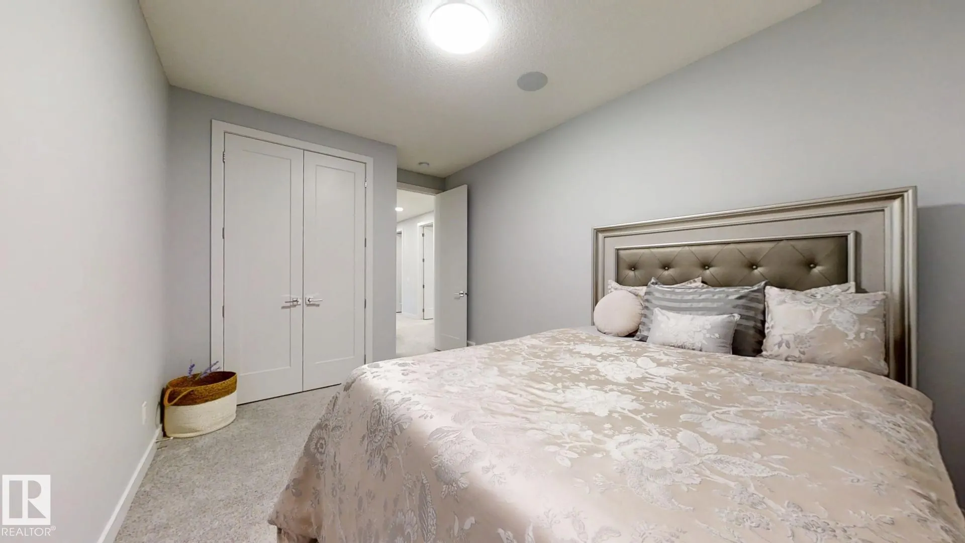 215 GLENRIDDING RAVINE Road