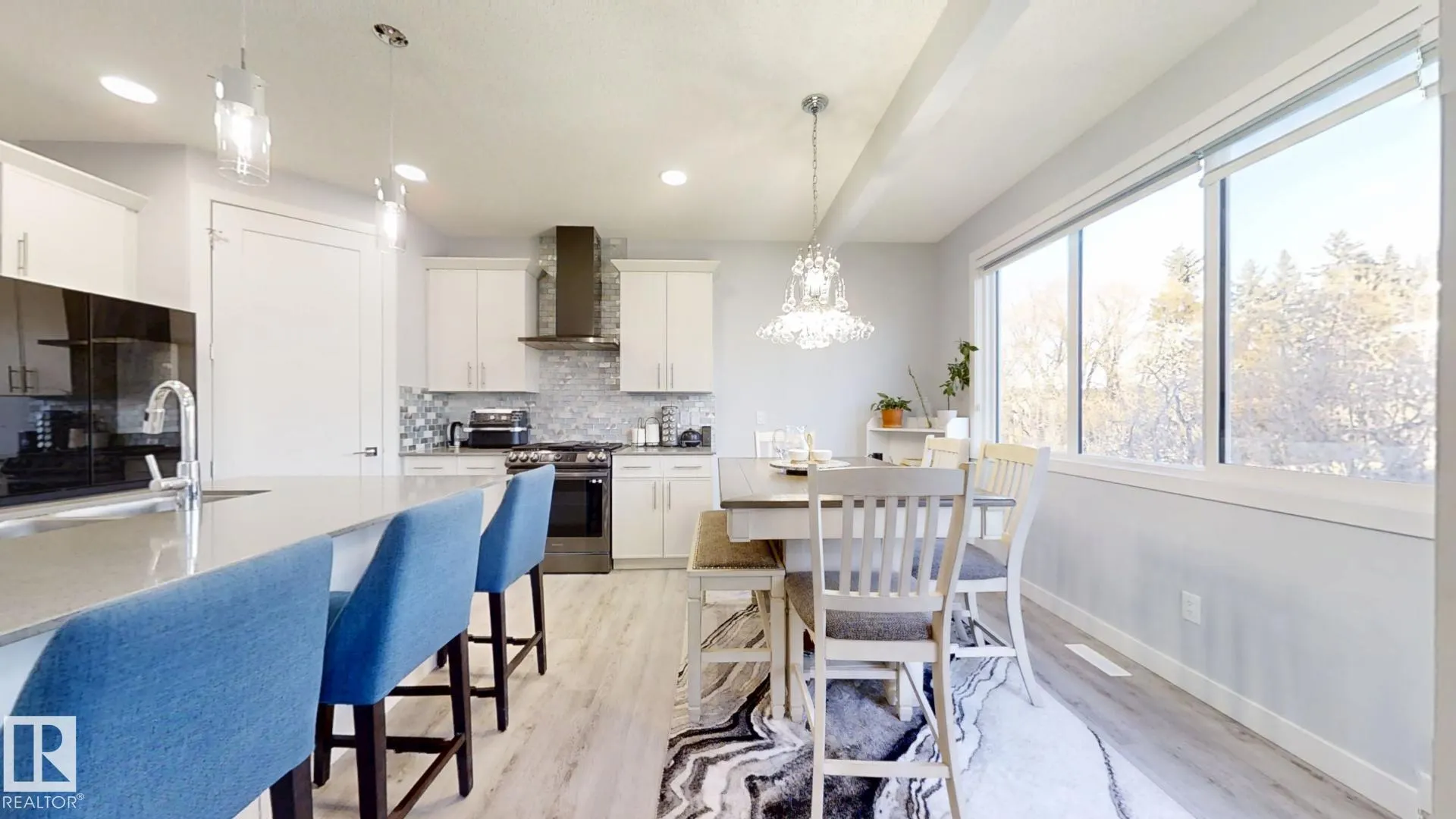 215 GLENRIDDING RAVINE Road