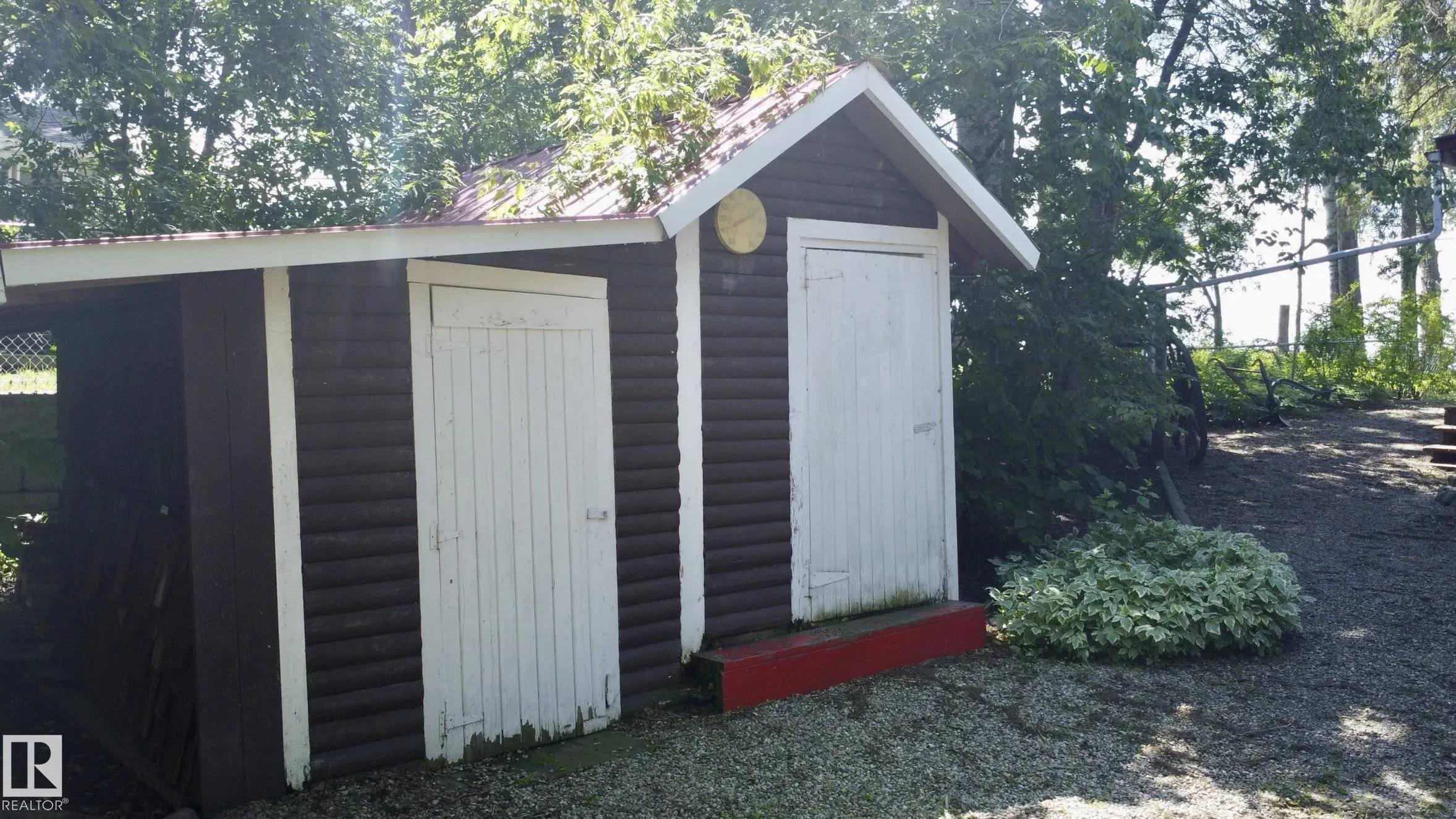 4 Gibbons Avenue