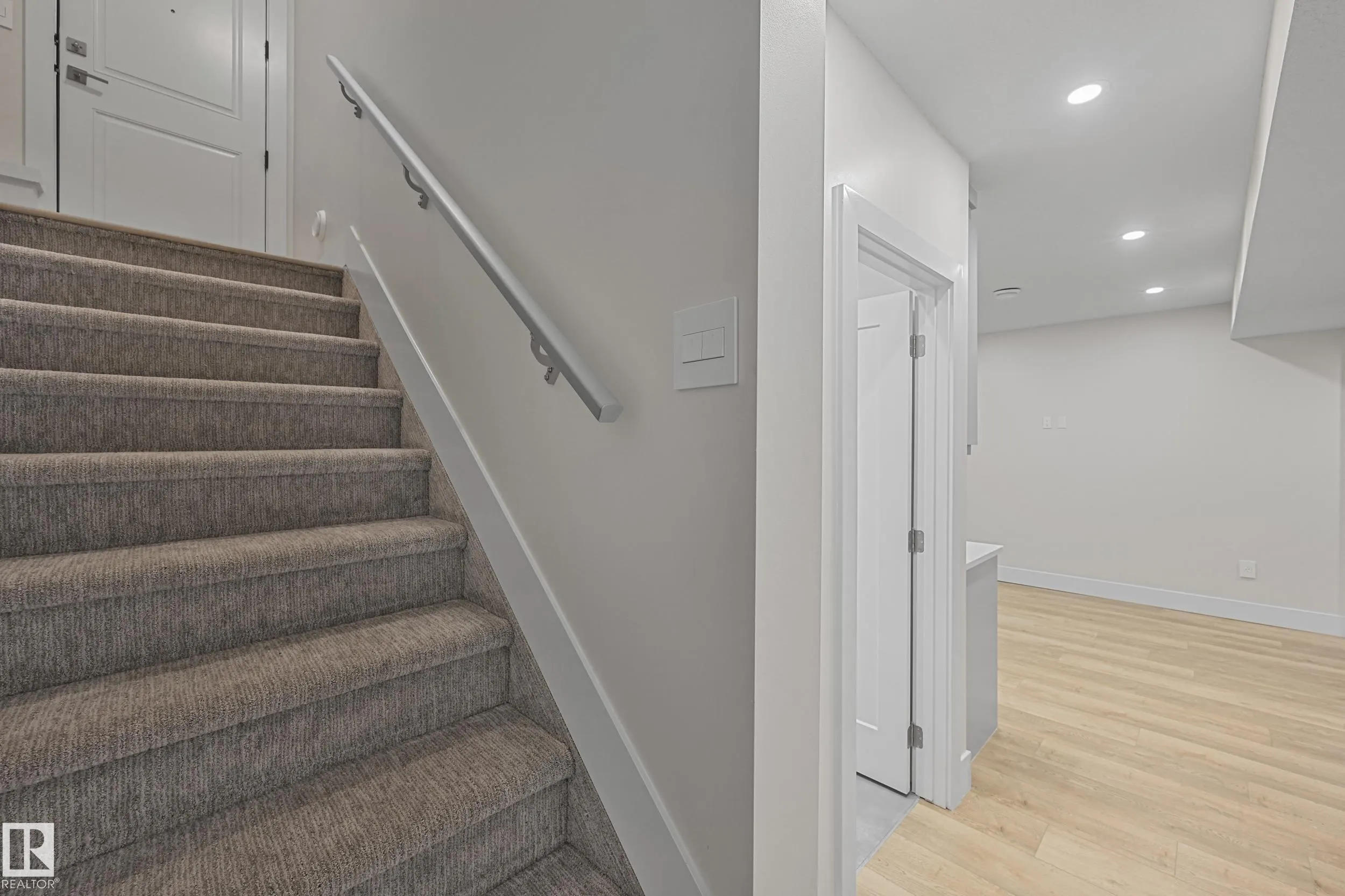 5121 WOOLSEY Link