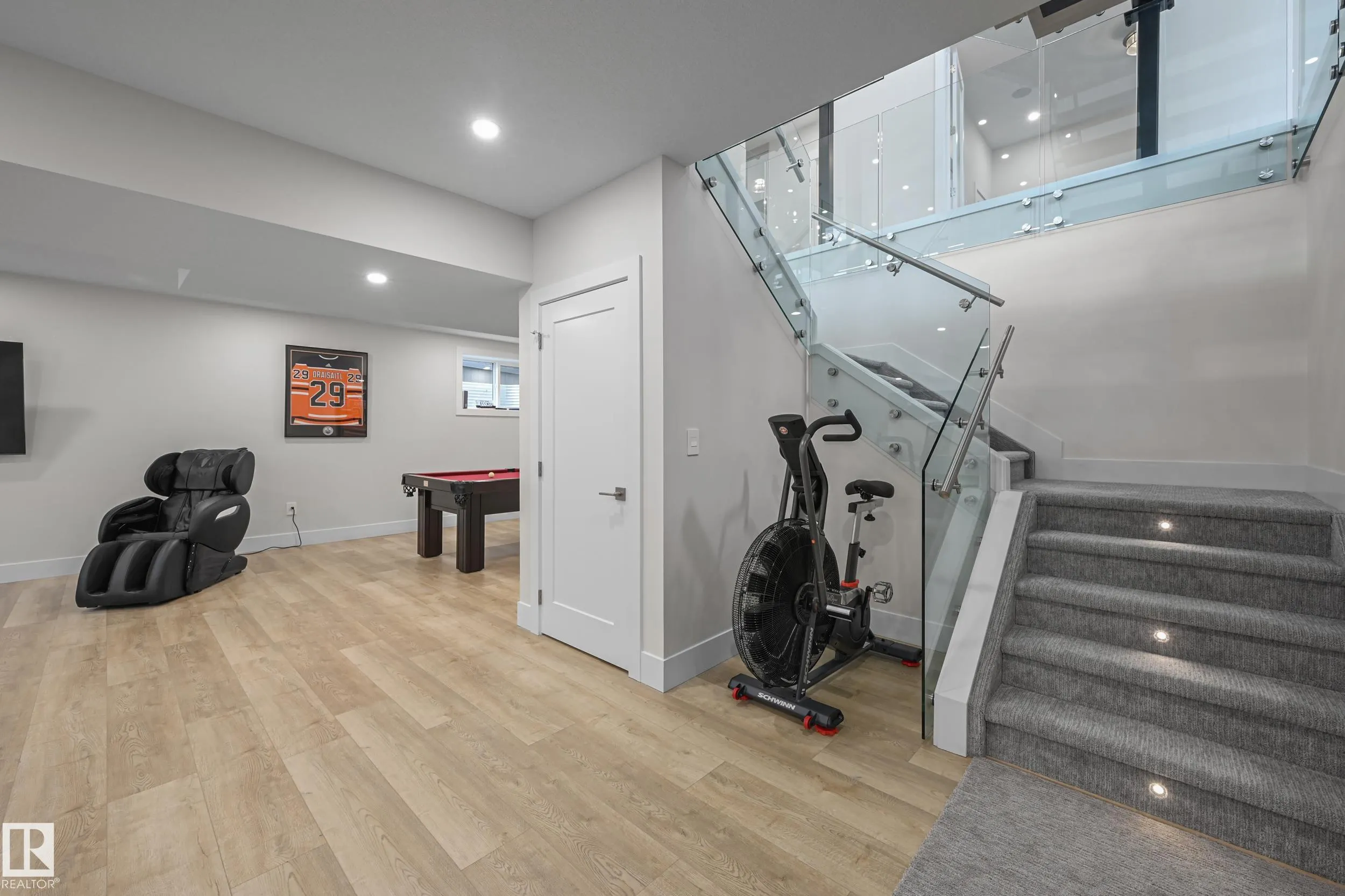 5121 WOOLSEY Link