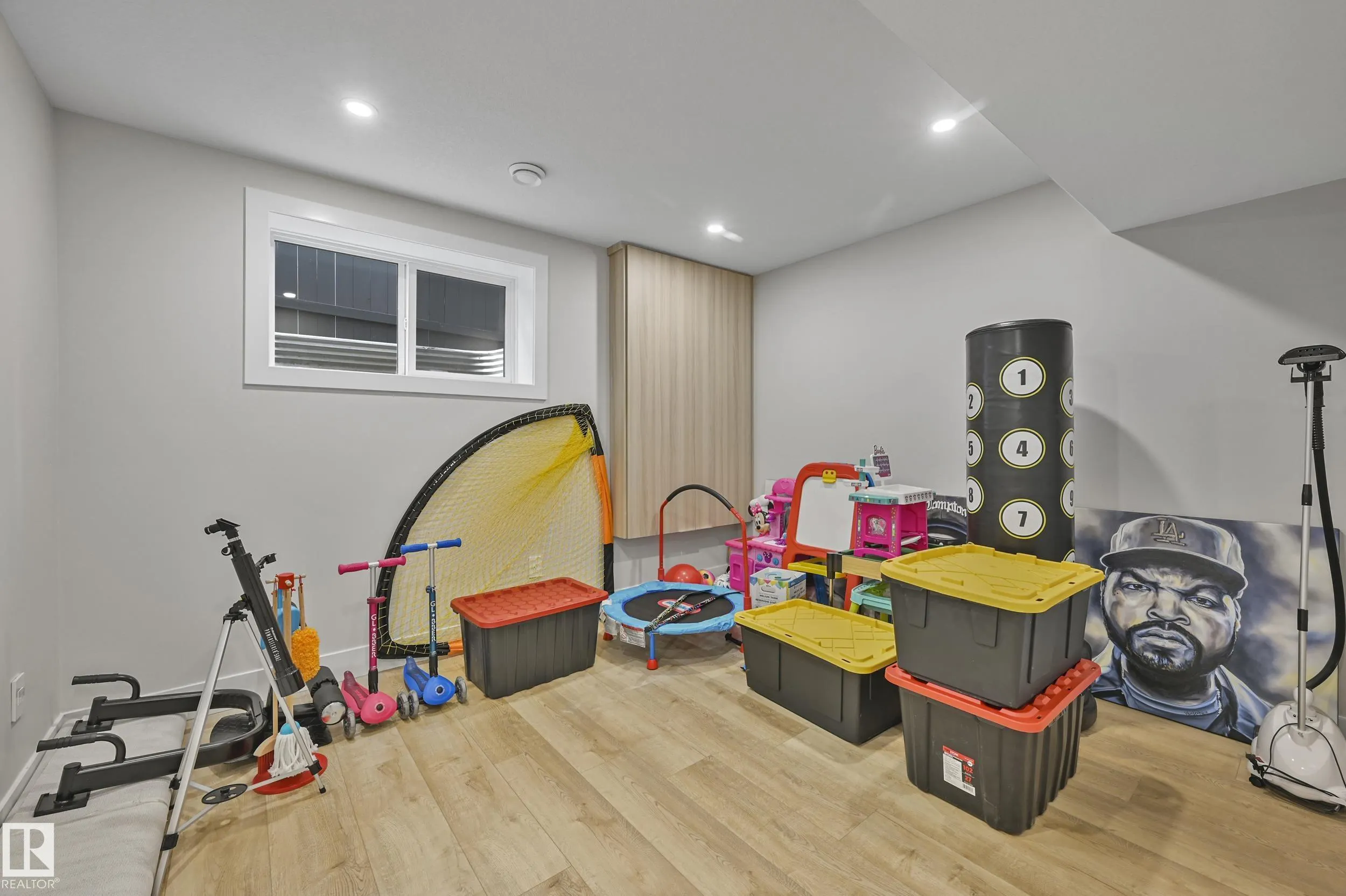 5121 WOOLSEY Link