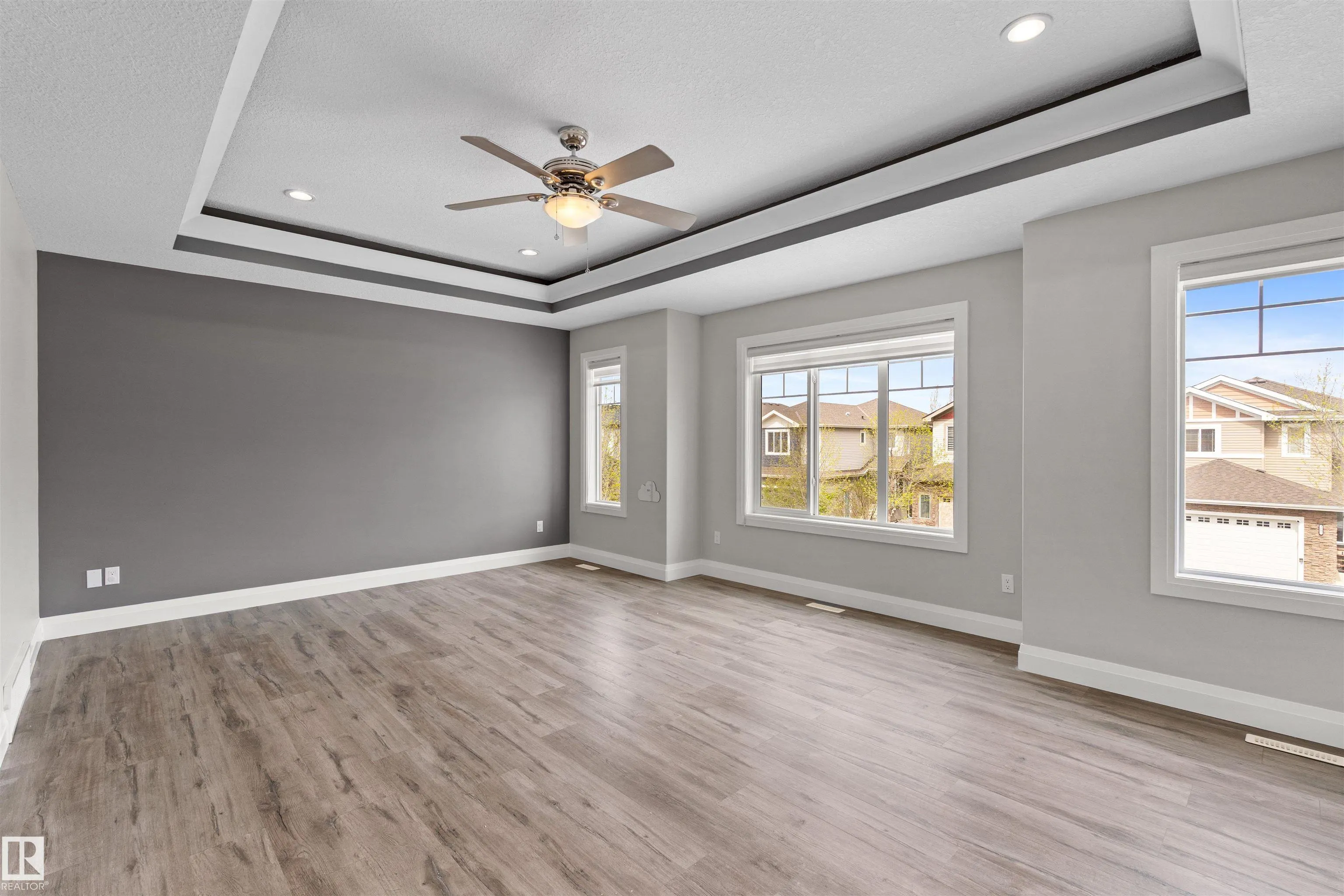 3807 CLAXTON Close