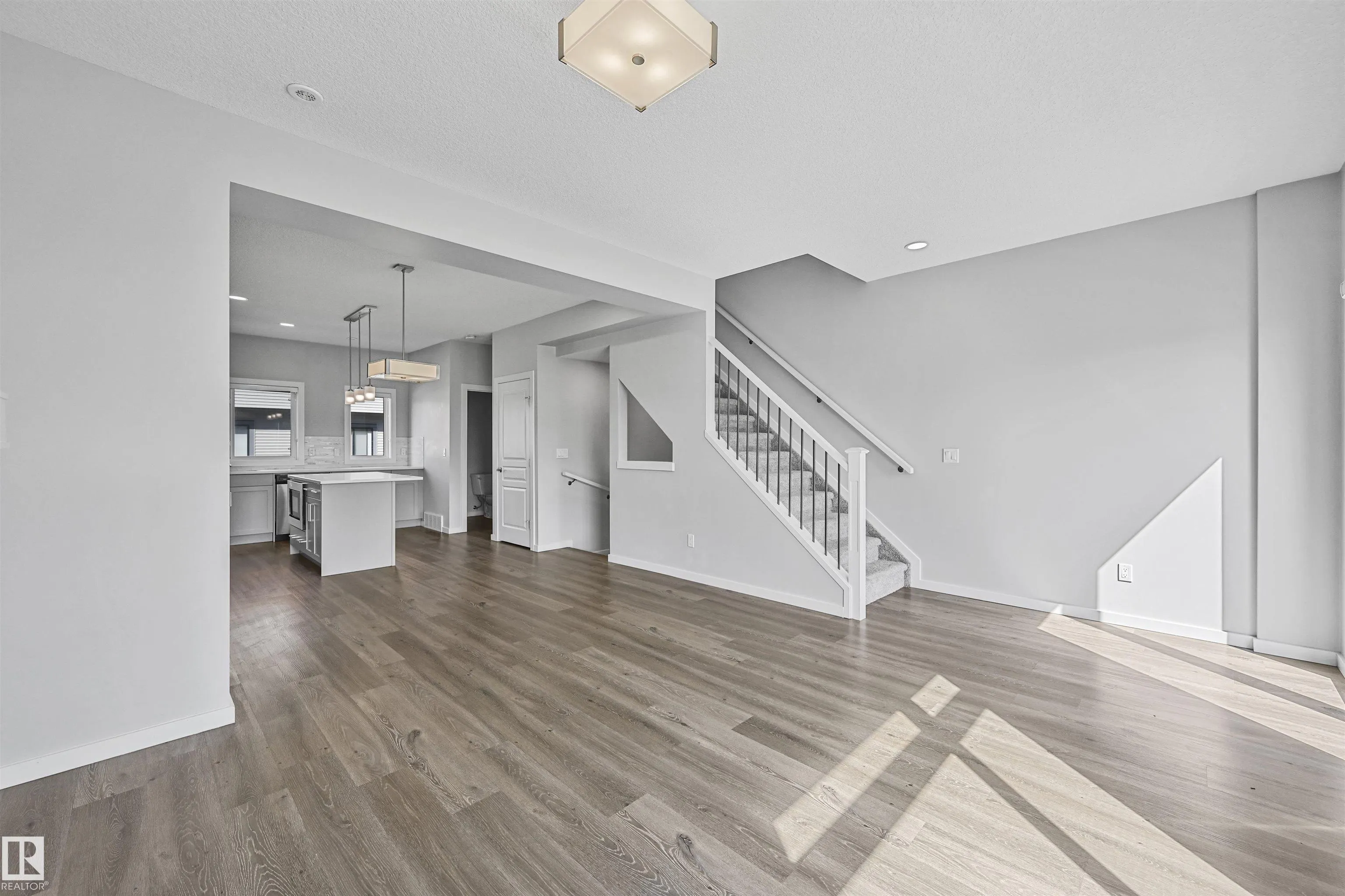 1010 RABBIT HILL Road