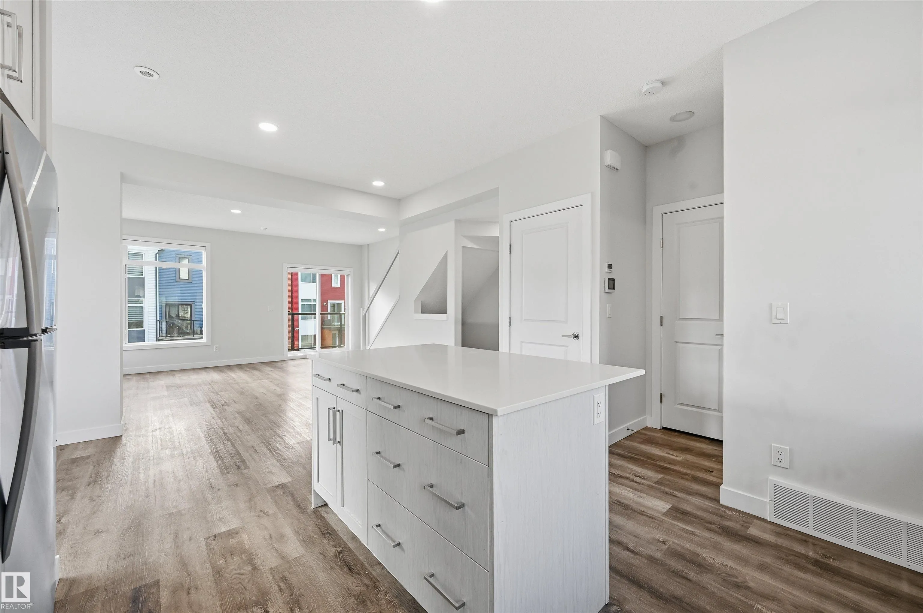 1010 RABBIT HILL Road