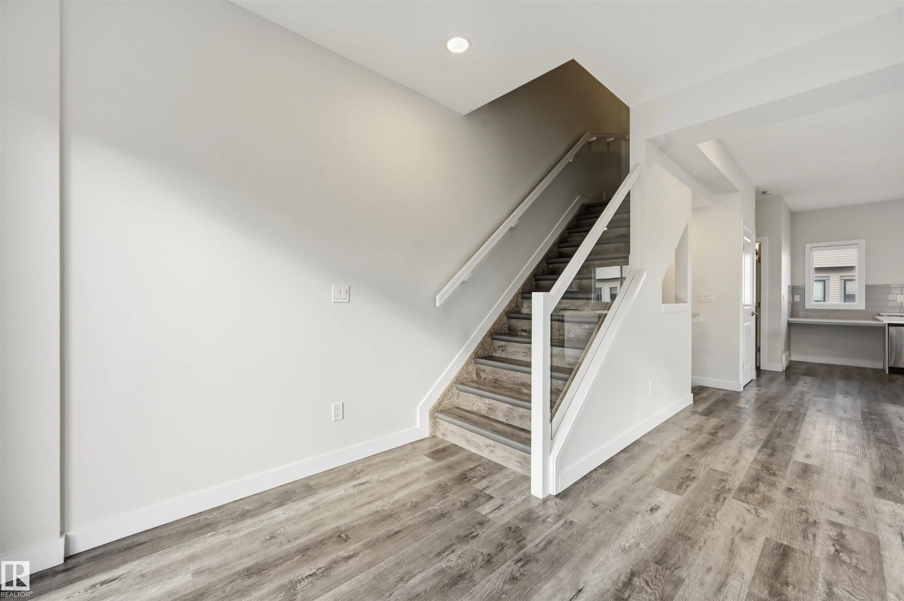 1010 RABBIT HILL Road