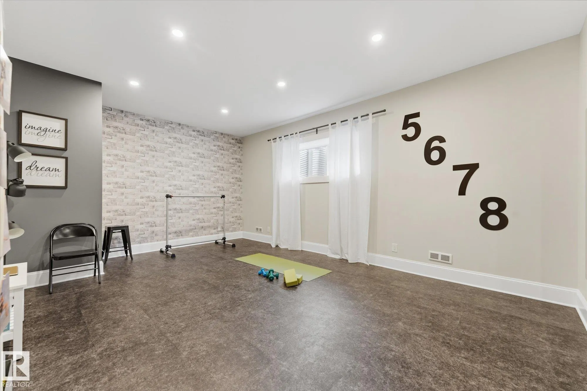52105 RGE ROAD 225