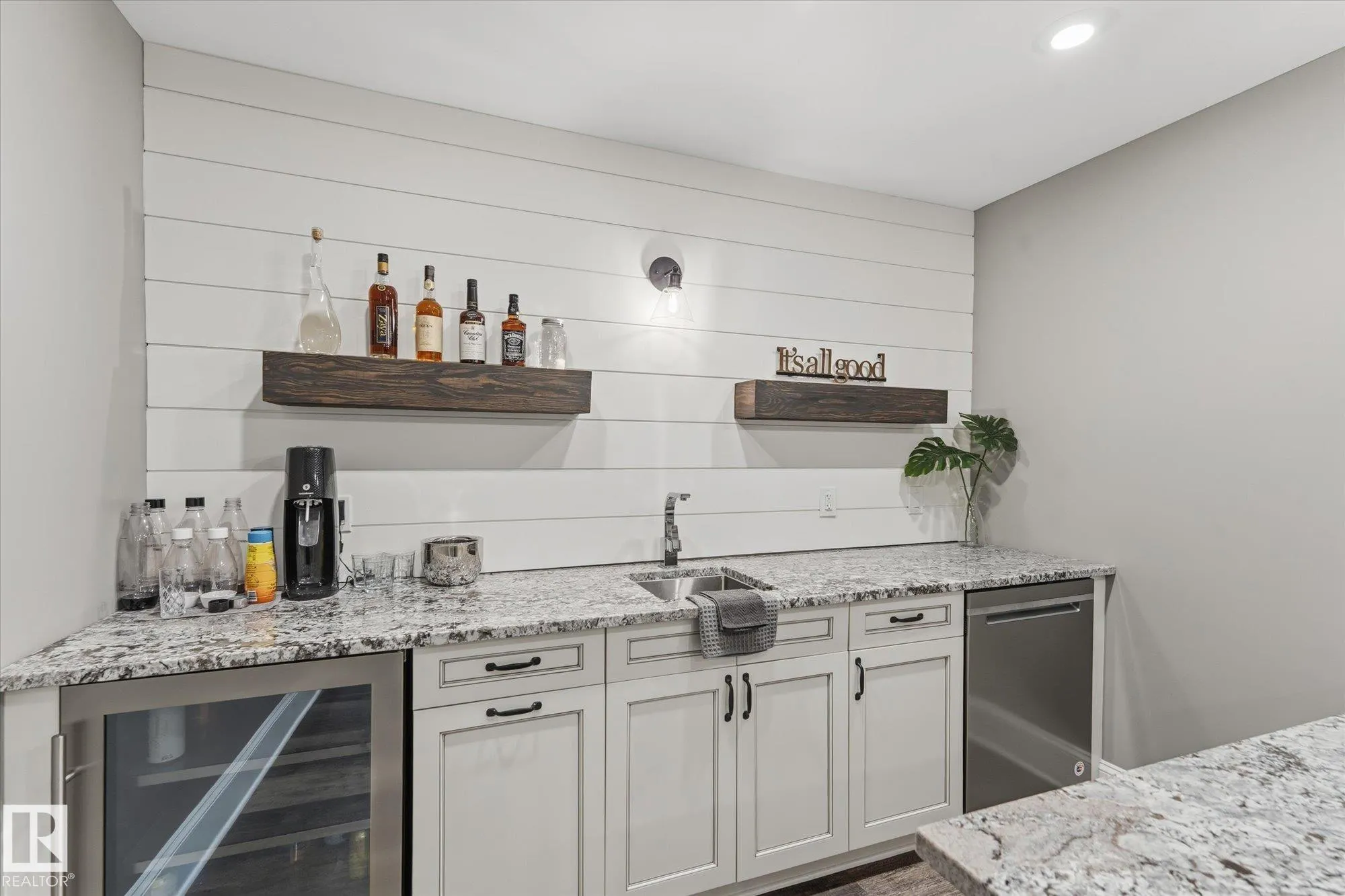 52105 RGE ROAD 225