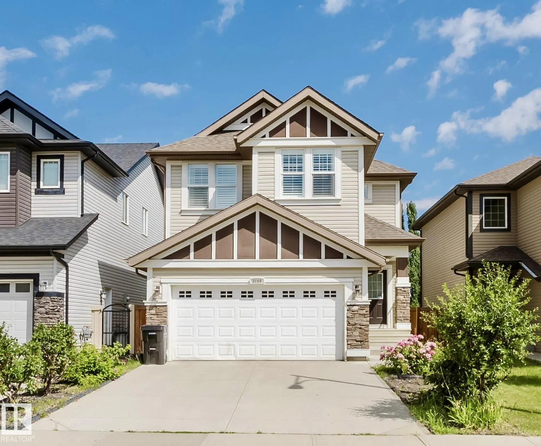 3244 ABBOTT Crescent