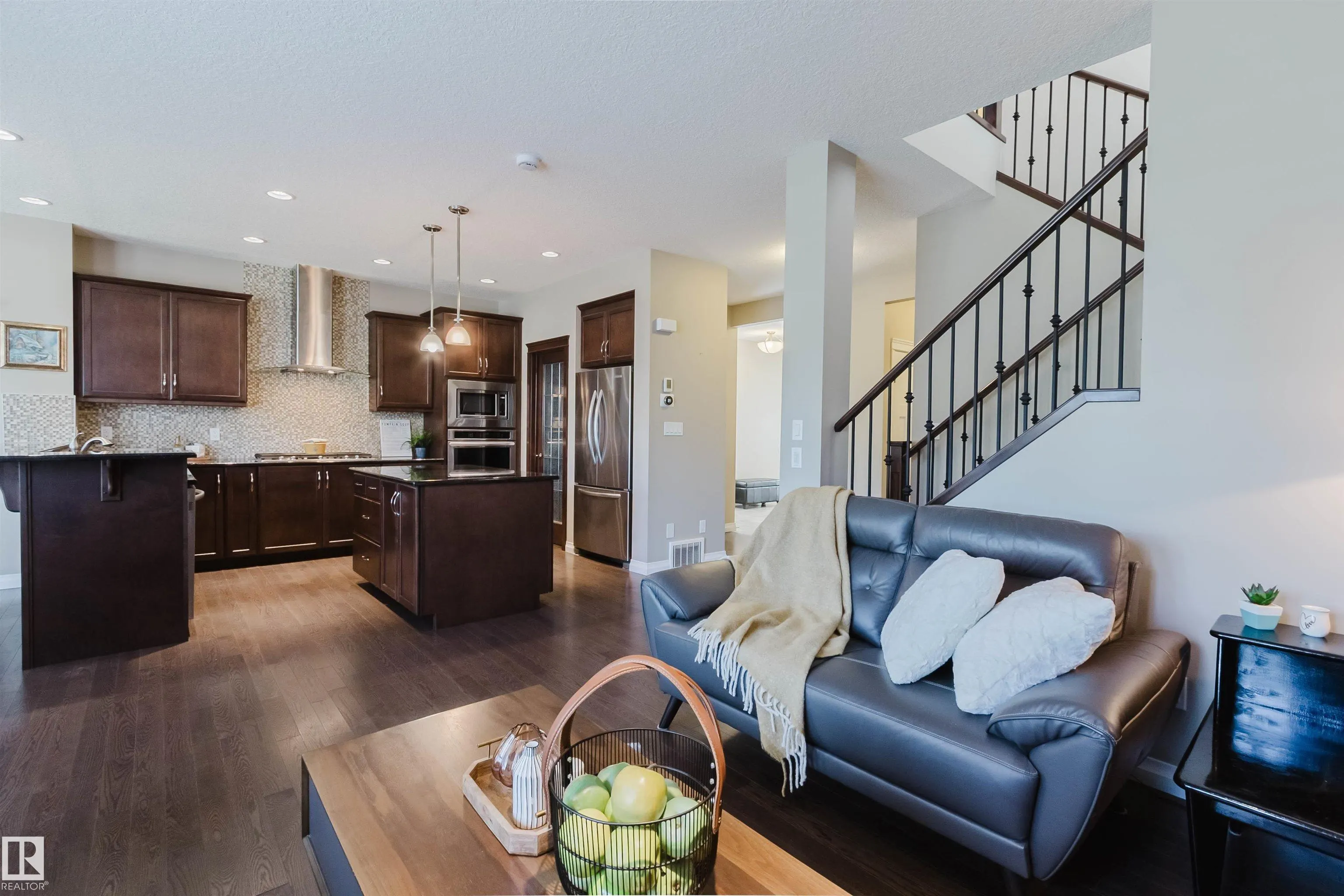 3244 ABBOTT Crescent