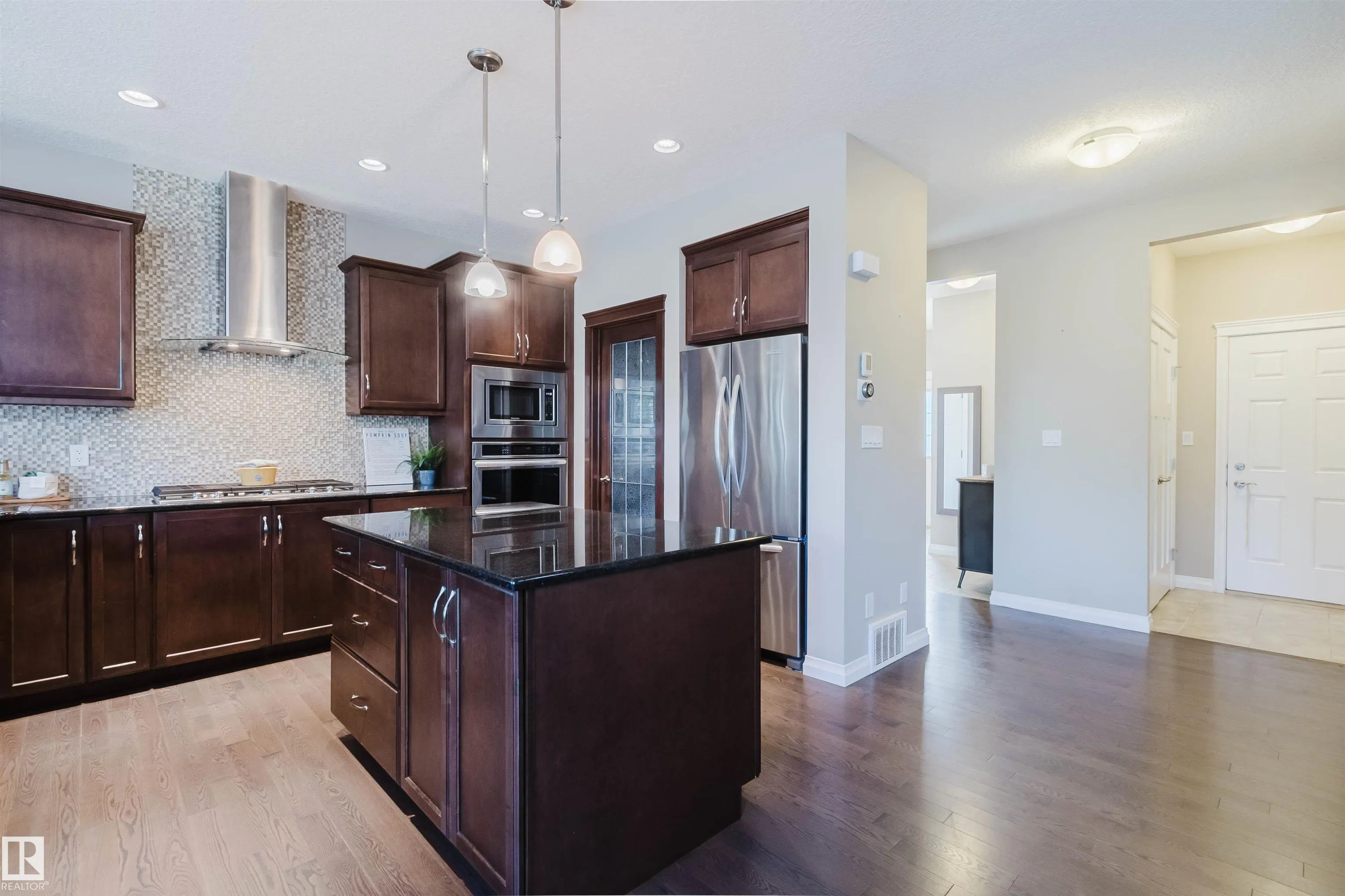 3244 ABBOTT Crescent