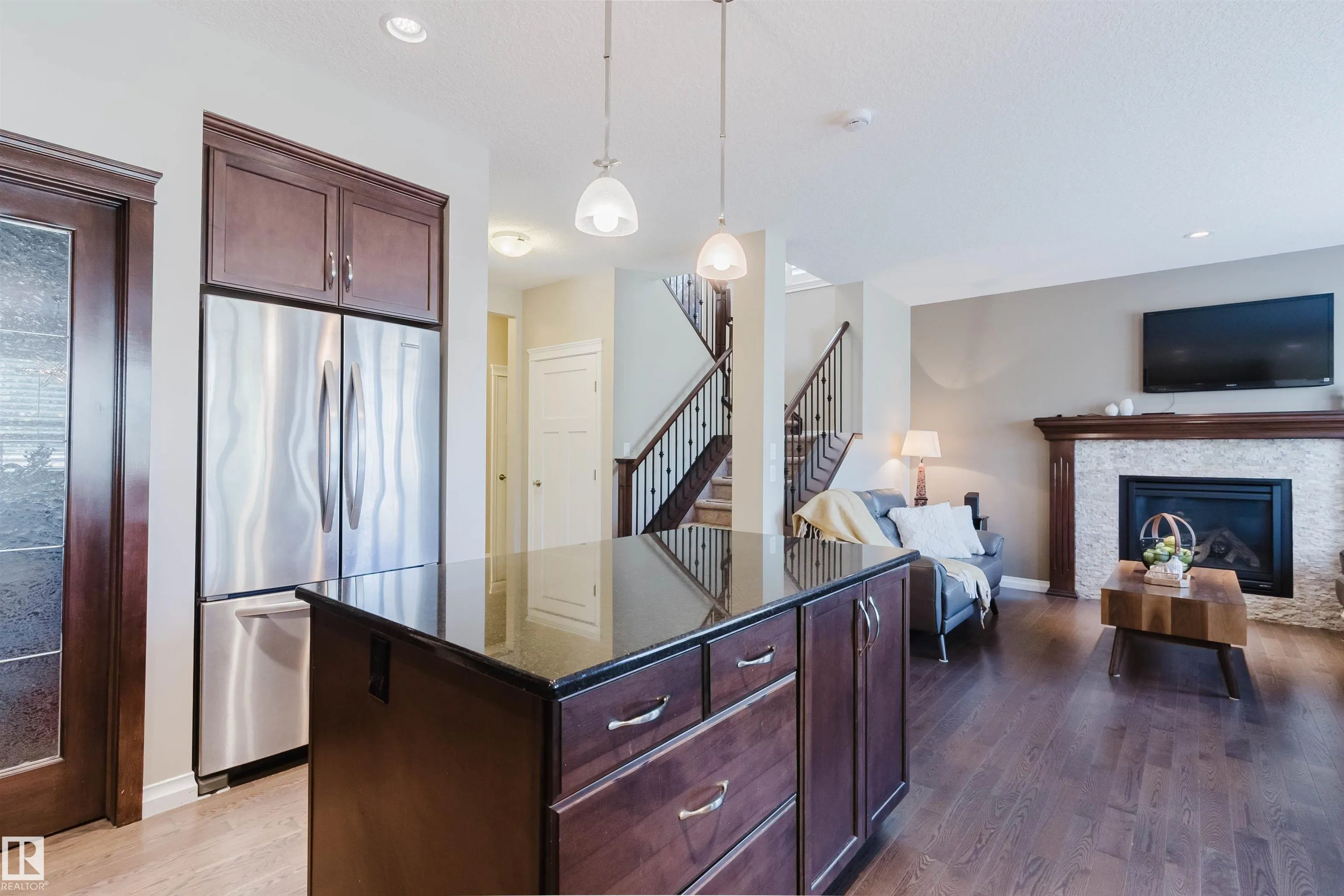 3244 ABBOTT Crescent