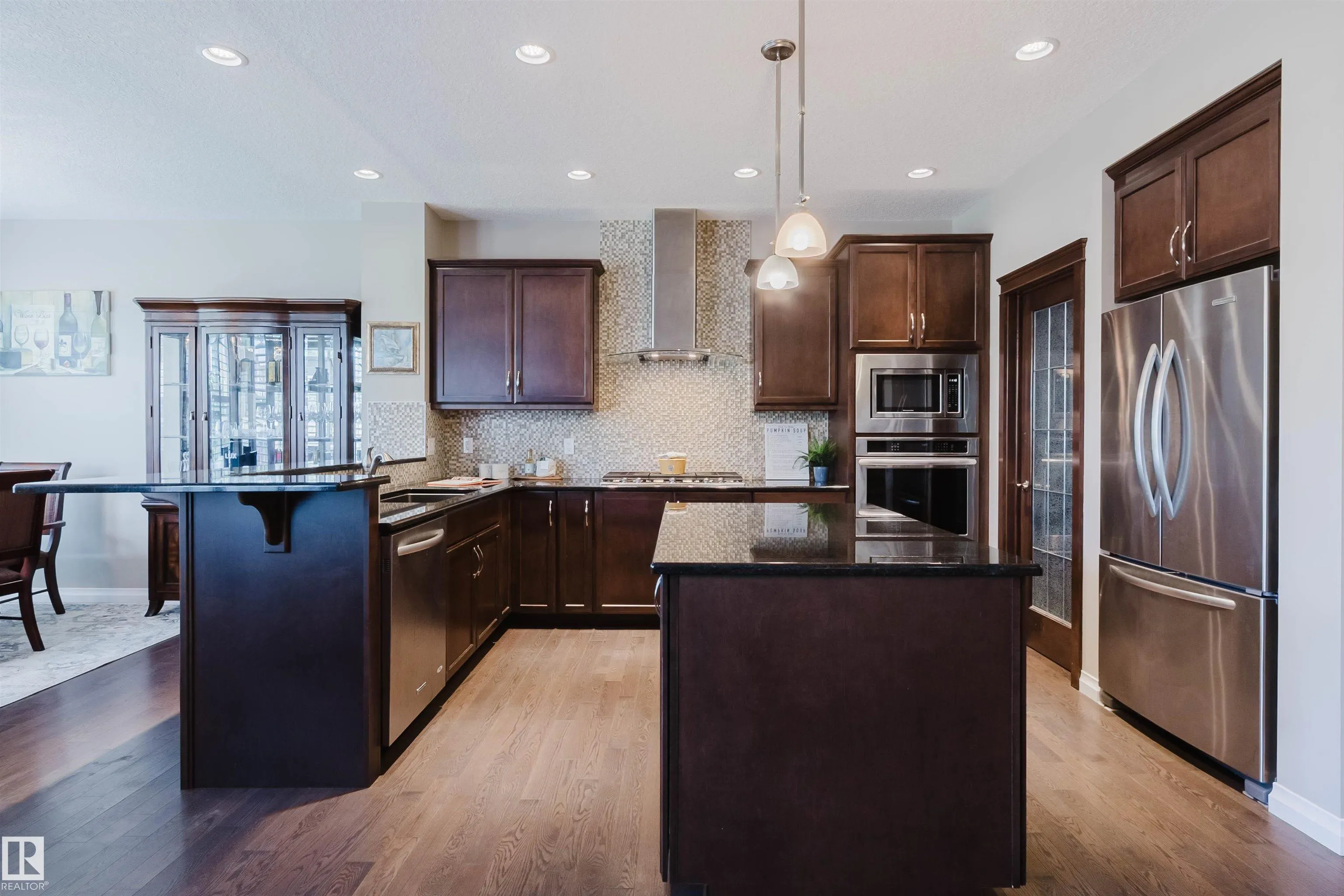3244 ABBOTT Crescent