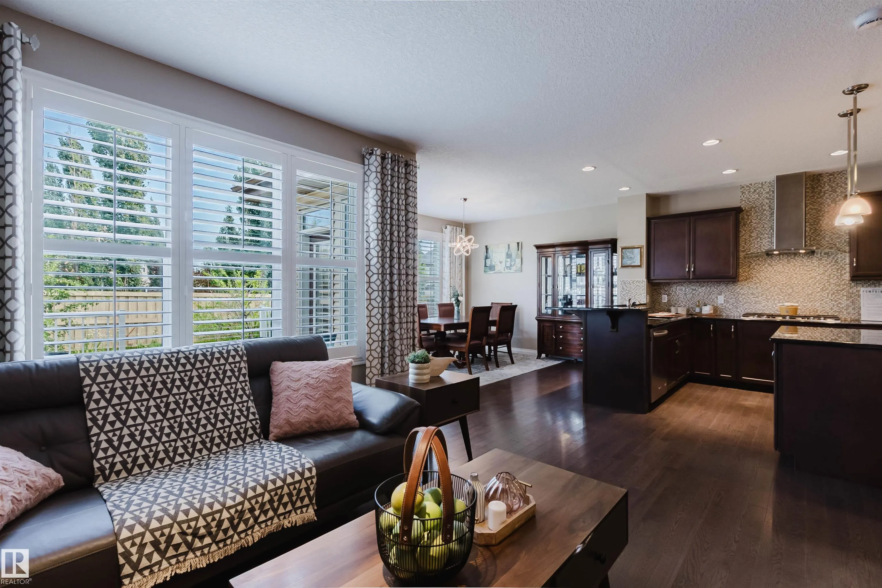 3244 ABBOTT Crescent