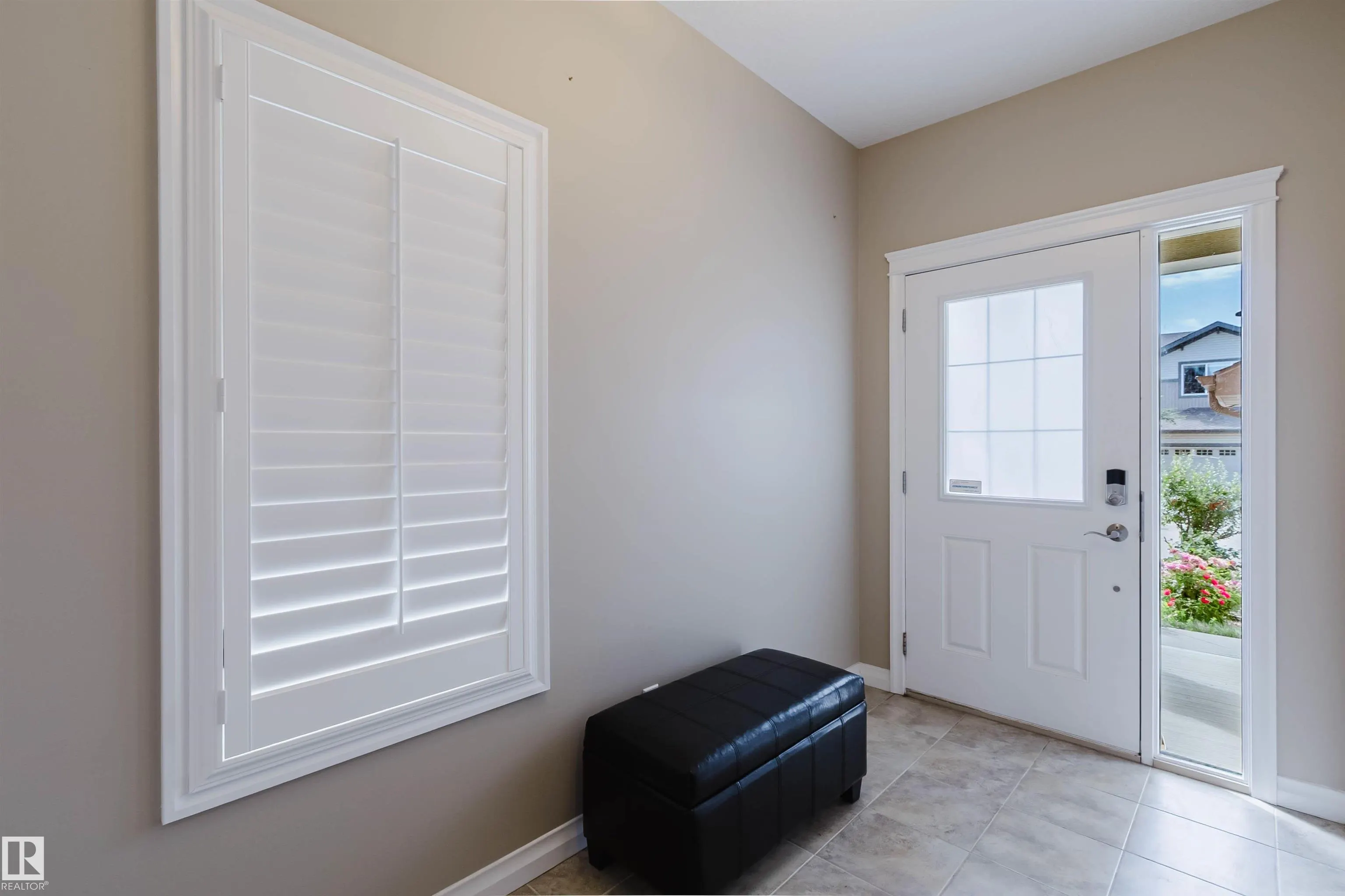 3244 ABBOTT Crescent