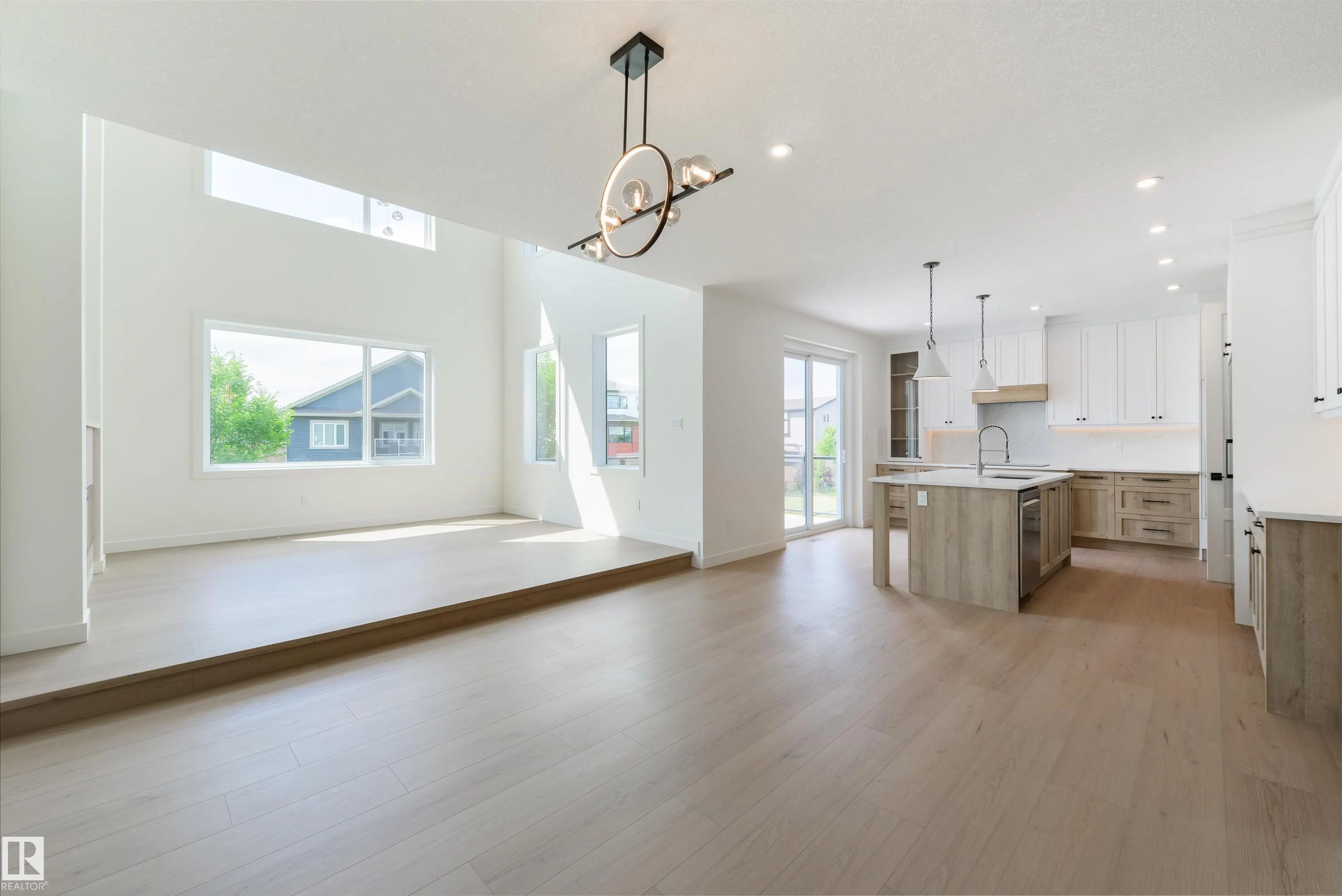 23 LAKEVISTA PT