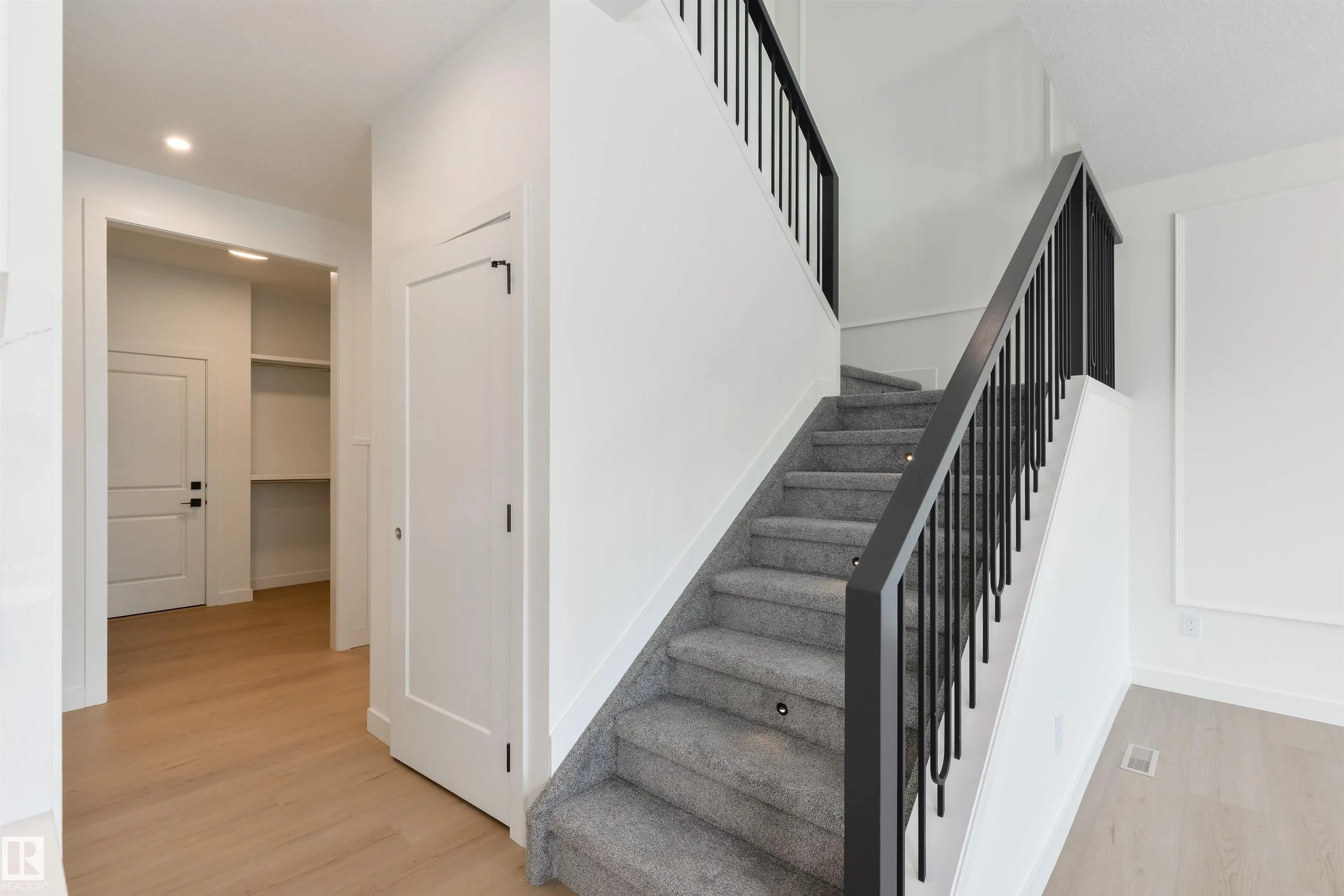 23 LAKEVISTA PT