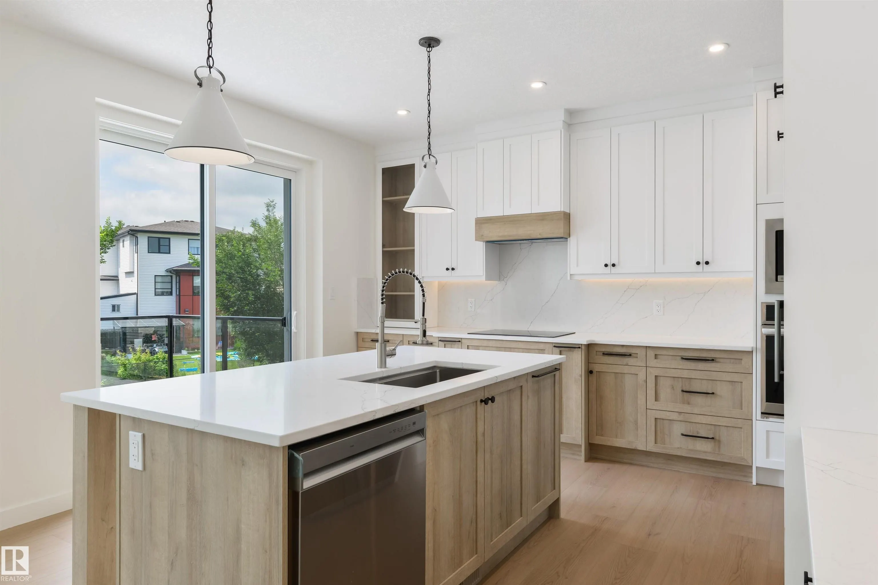 23 LAKEVISTA PT