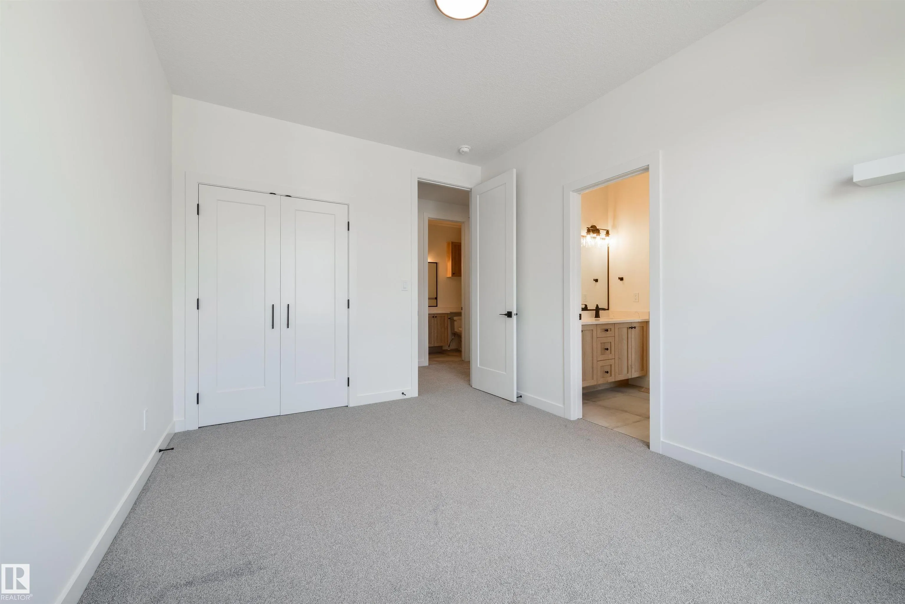 23 LAKEVISTA PT