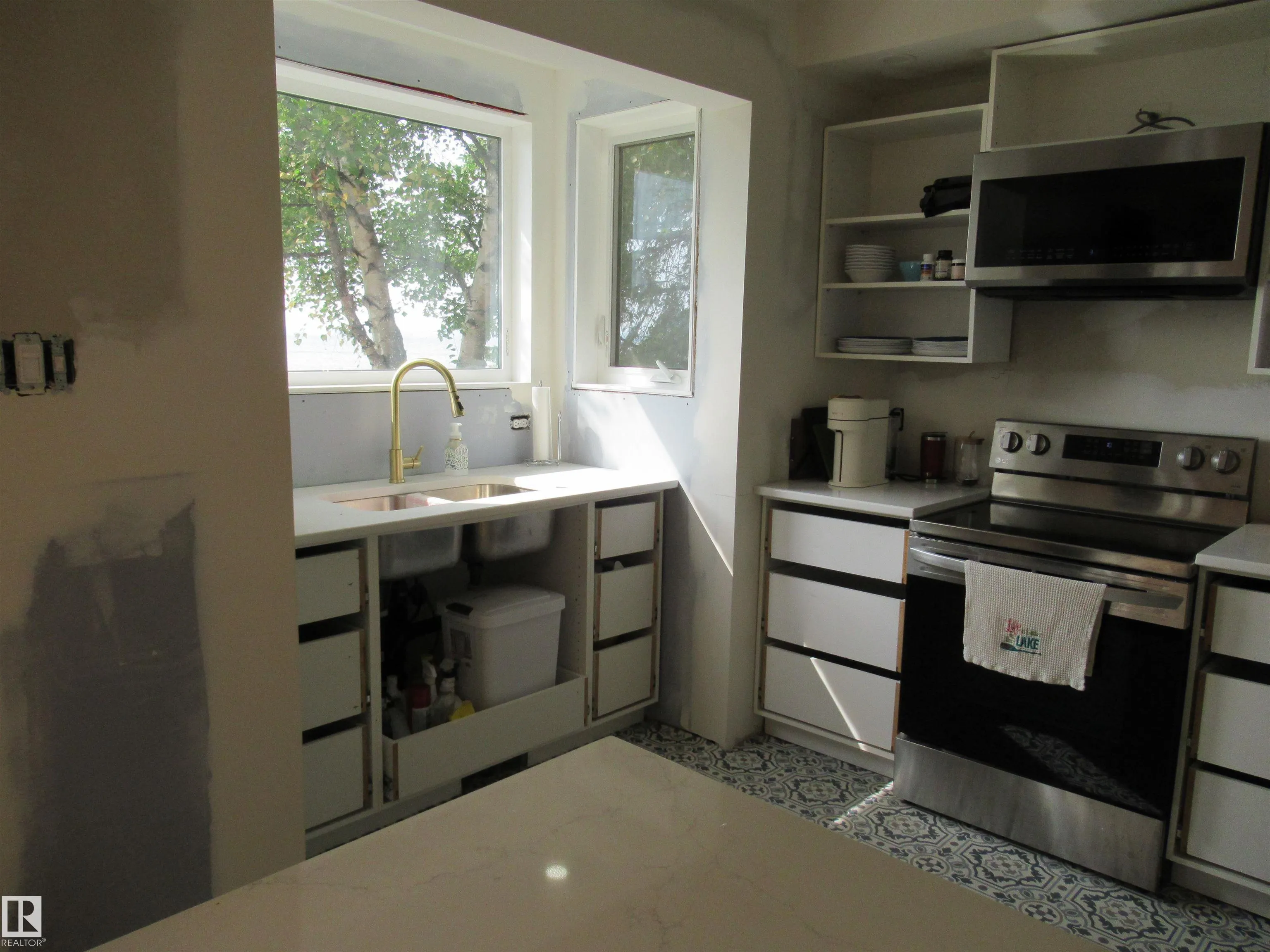 100 Argentia Beach