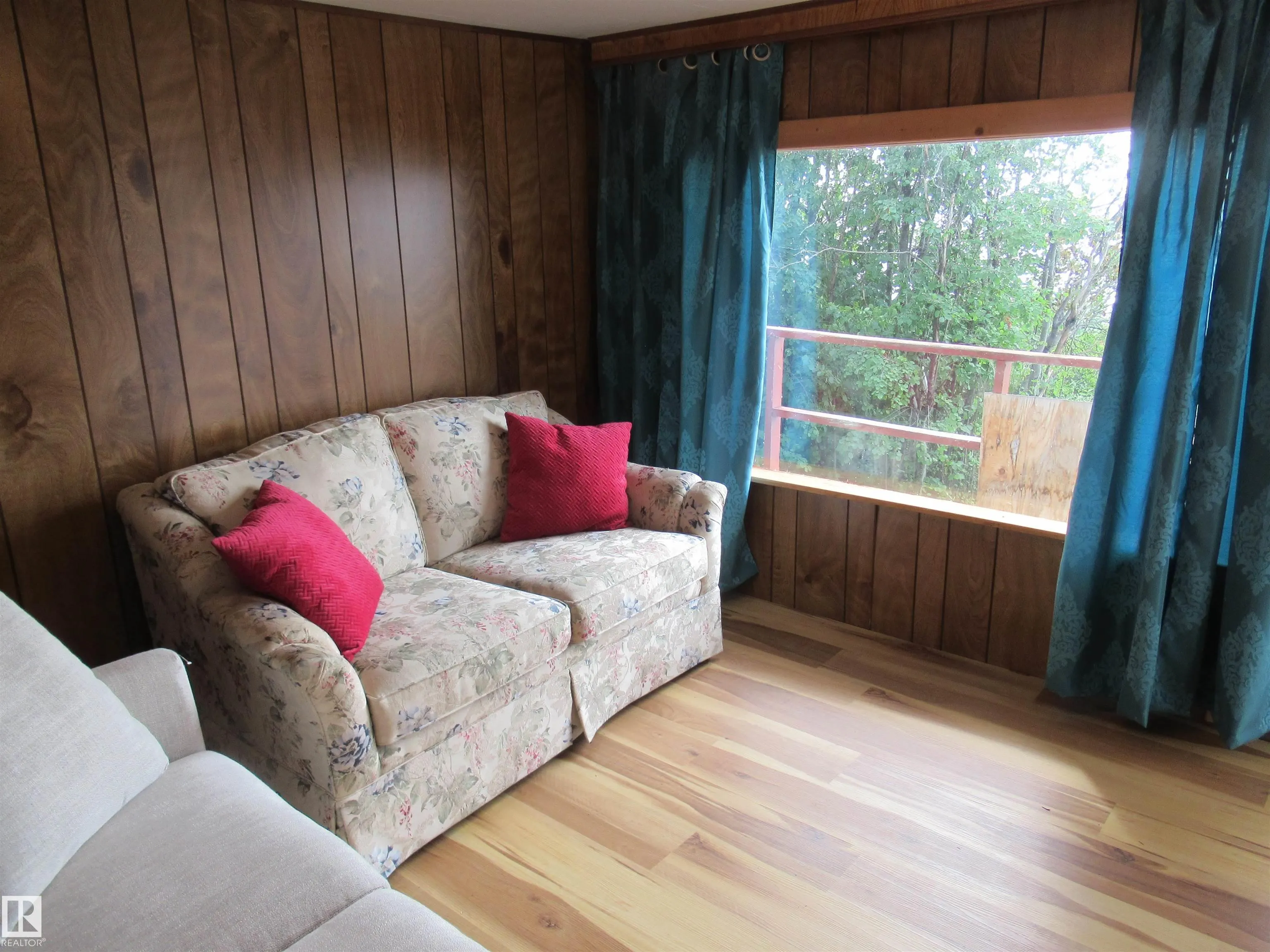 100 Argentia Beach
