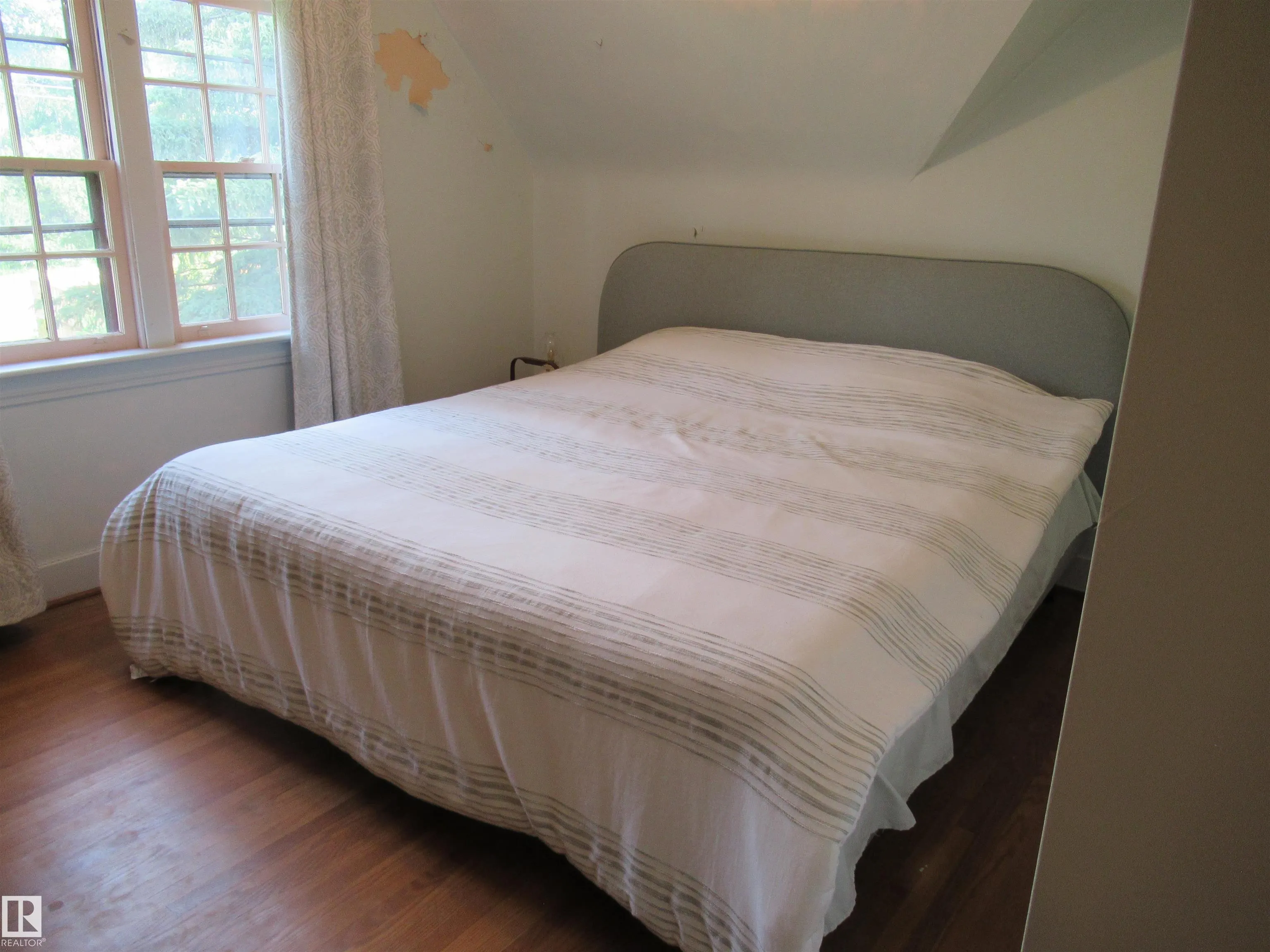 100 Argentia Beach