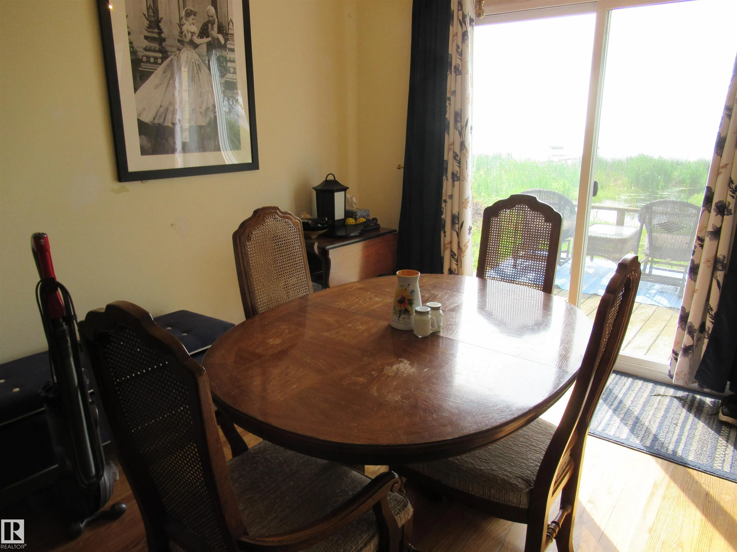 100 Argentia Beach