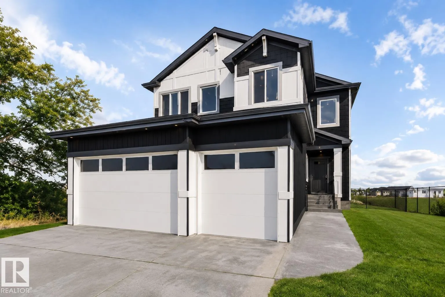 88 silverstone Drive
