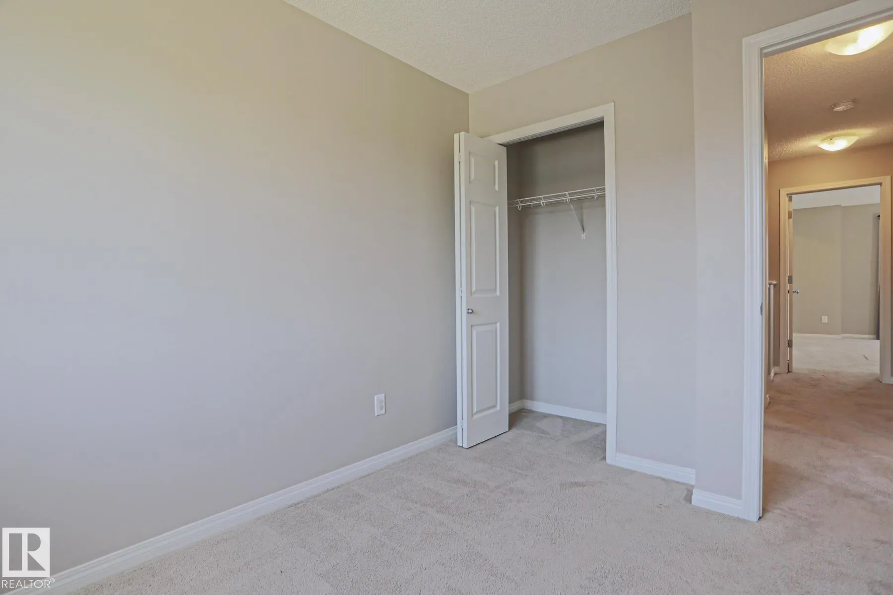 489 ORCHARDS Boulevard