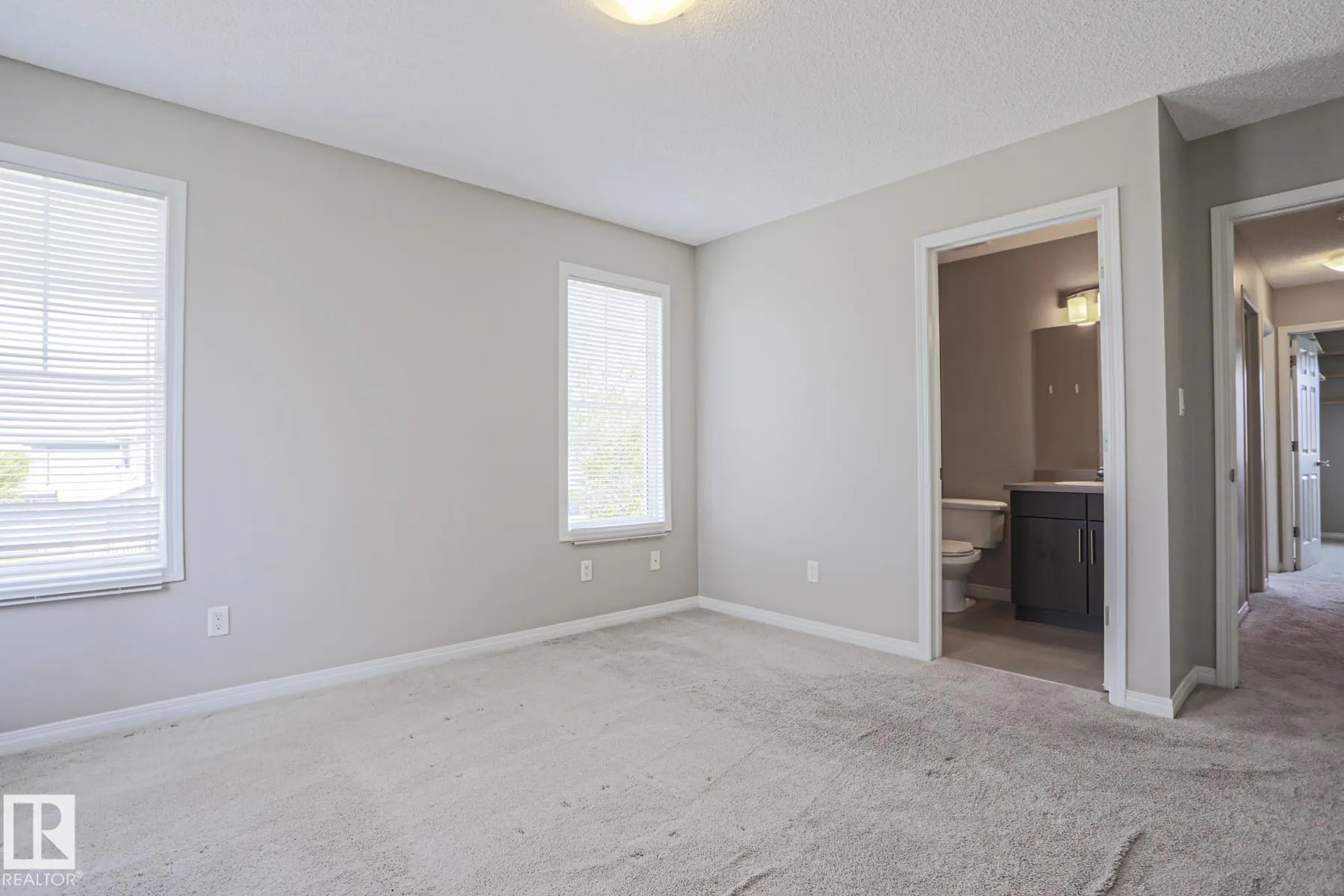 489 ORCHARDS Boulevard