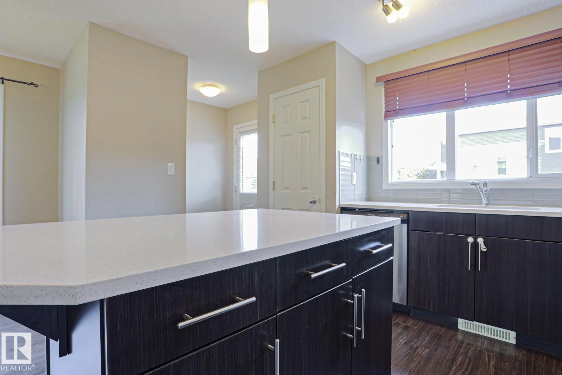 489 ORCHARDS Boulevard