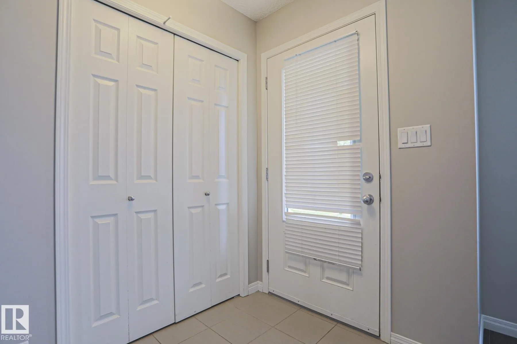 489 ORCHARDS Boulevard