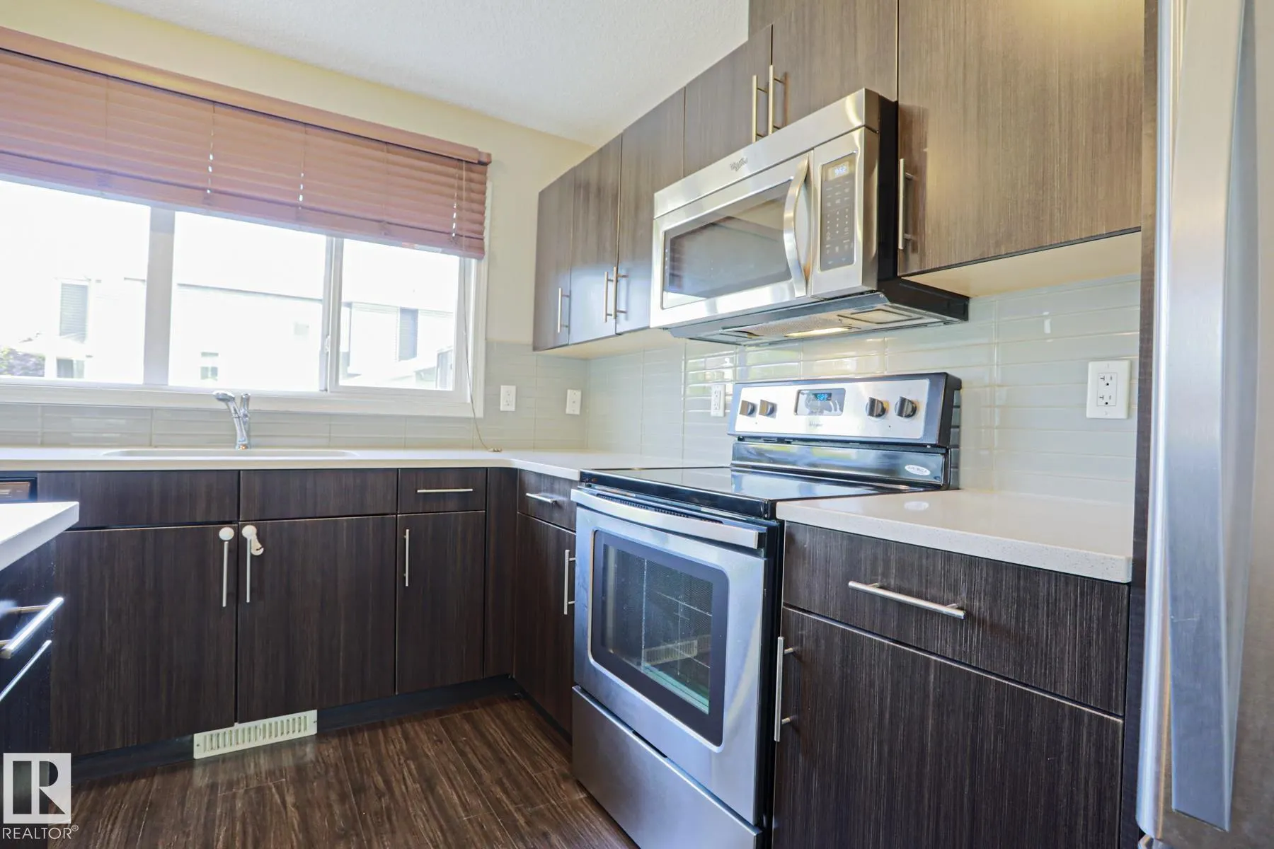 489 ORCHARDS Boulevard