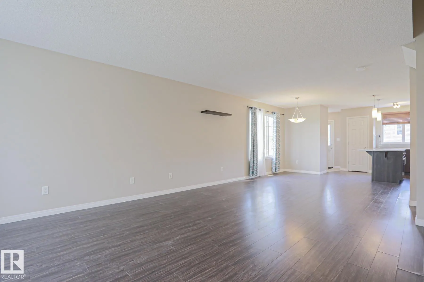 489 ORCHARDS Boulevard