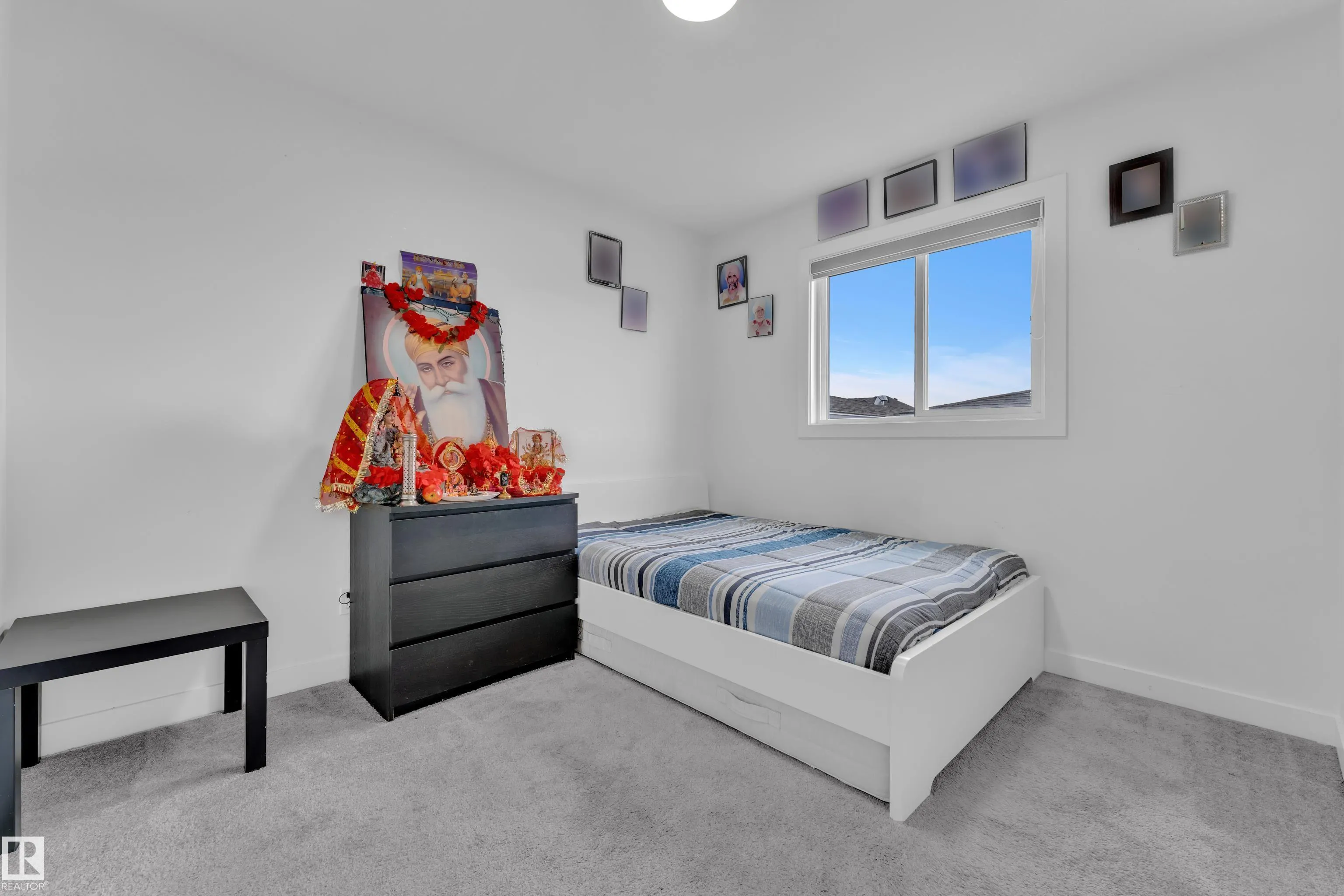 1645 PLUM CIRCLE Circle