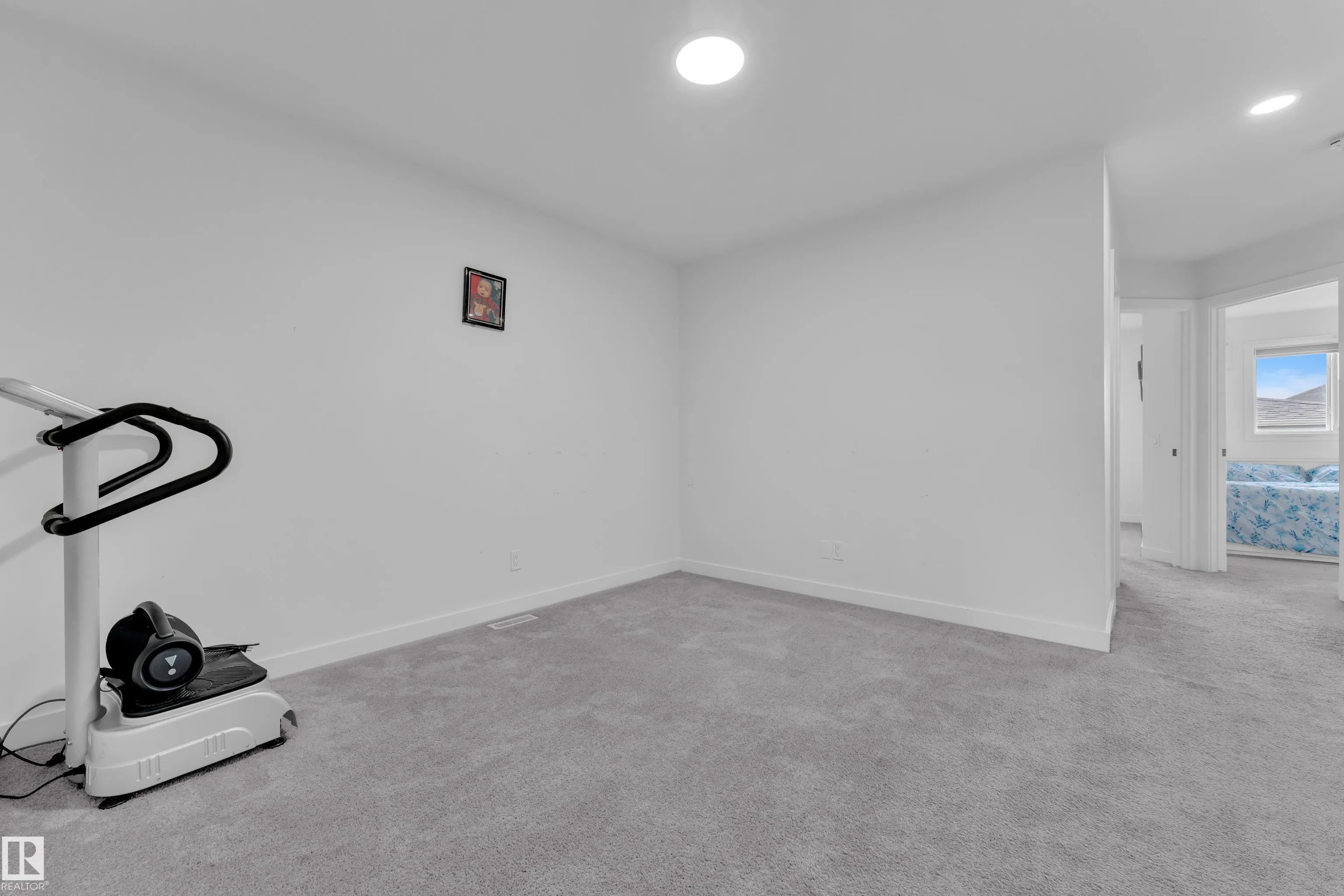 1645 PLUM CIRCLE Circle