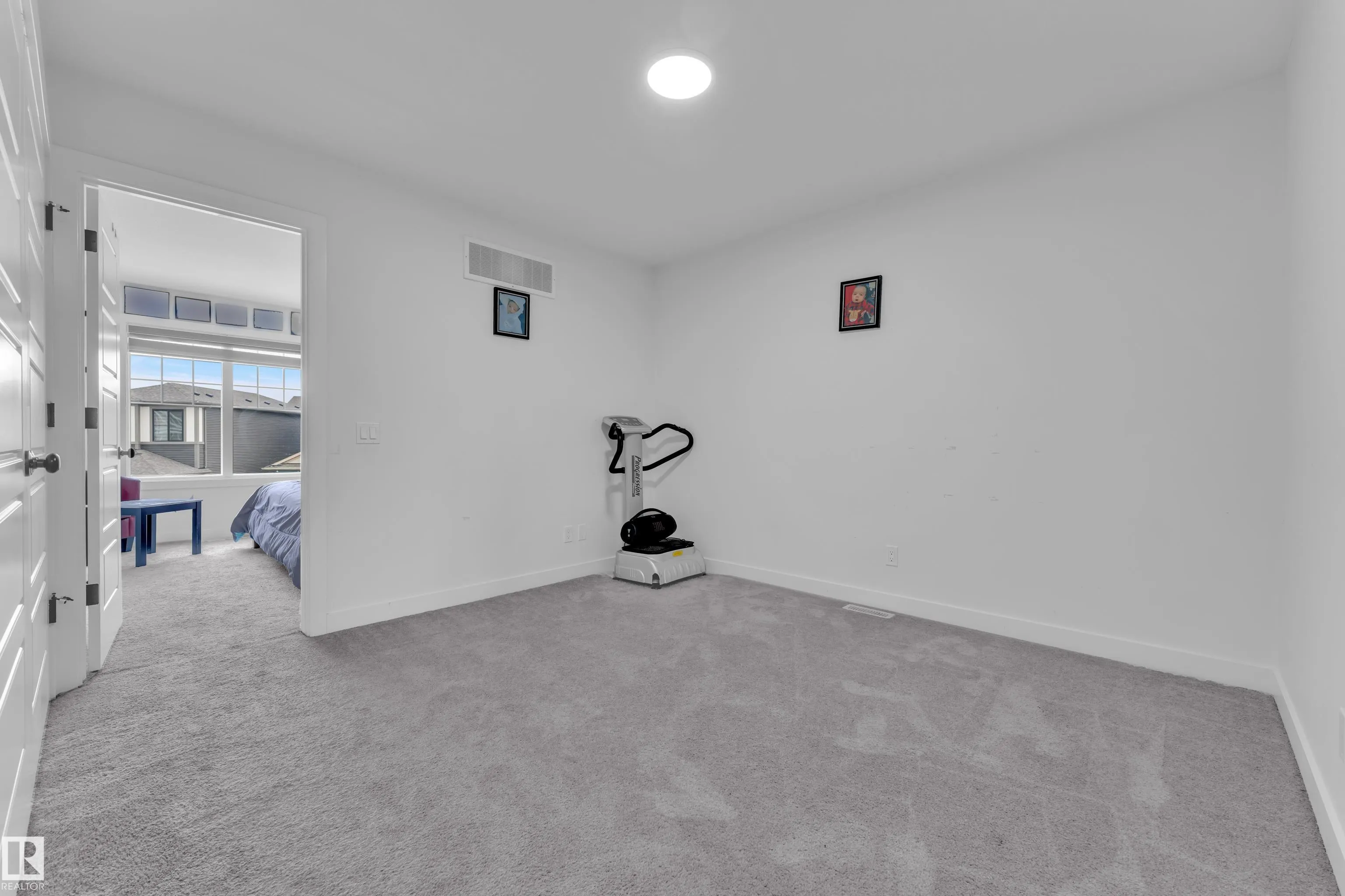 1645 PLUM CIRCLE Circle