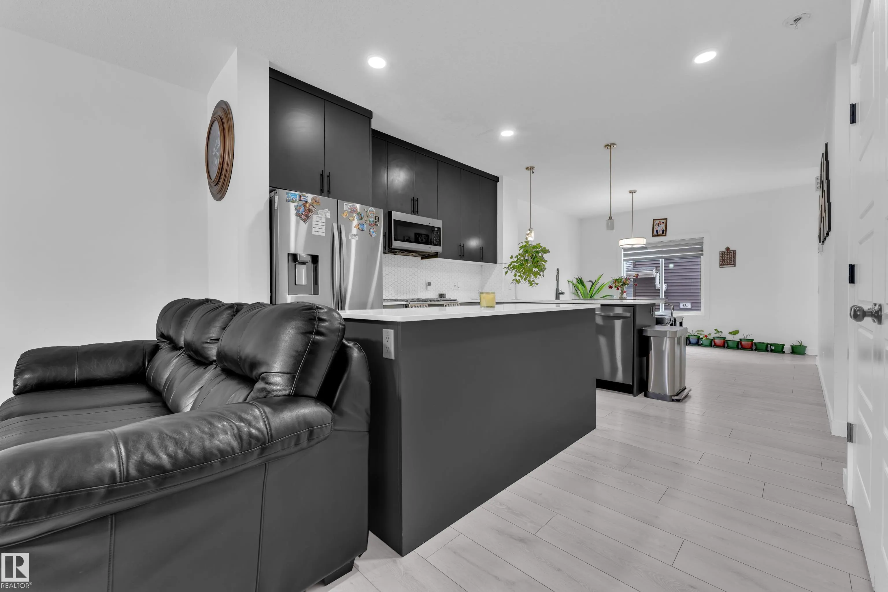 1645 PLUM CIRCLE Circle