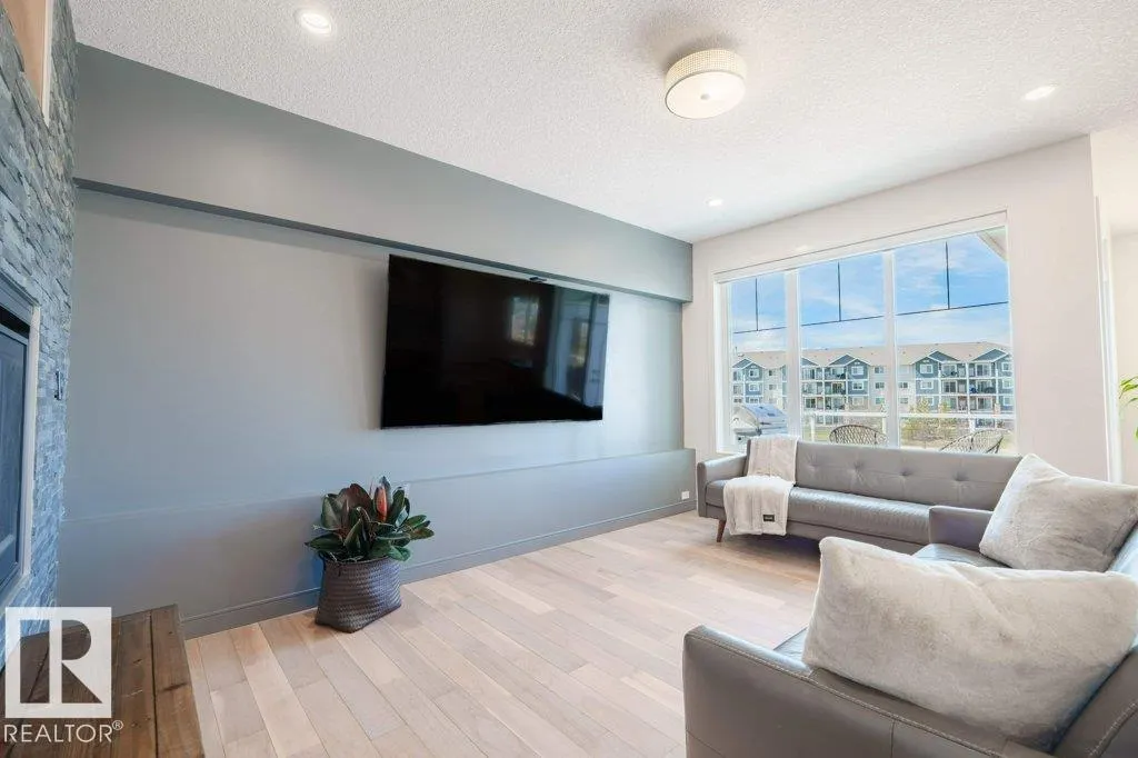 3386 Cutler Crescent