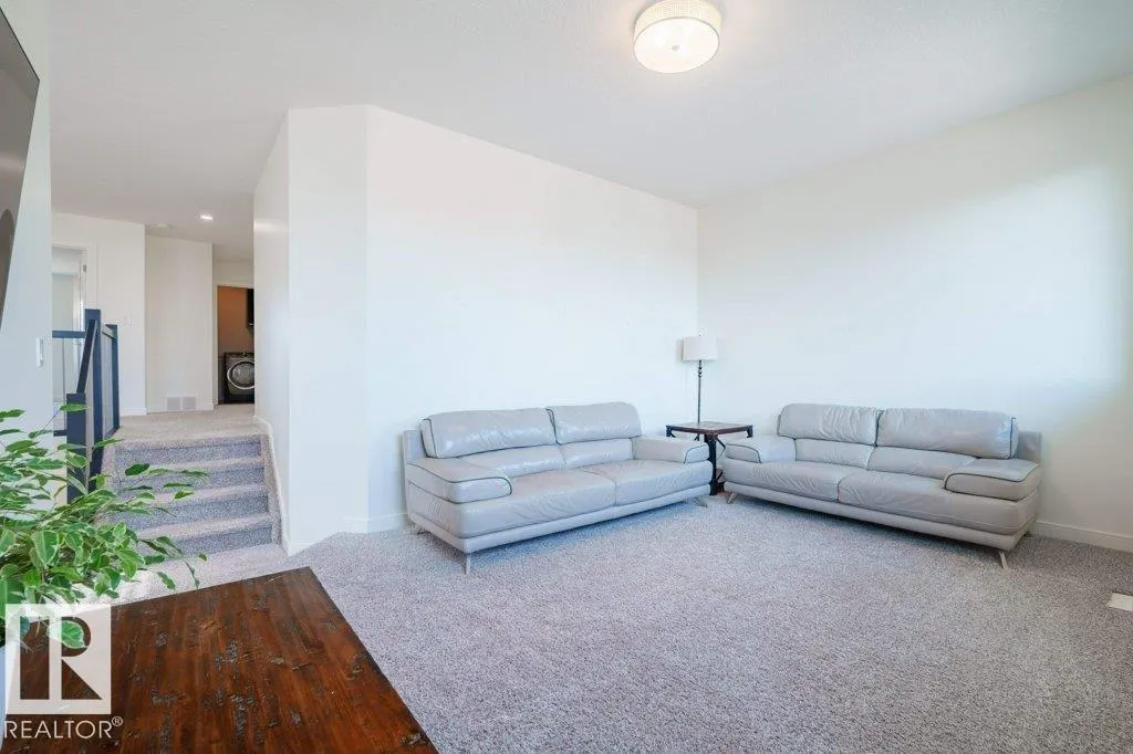 3386 Cutler Crescent