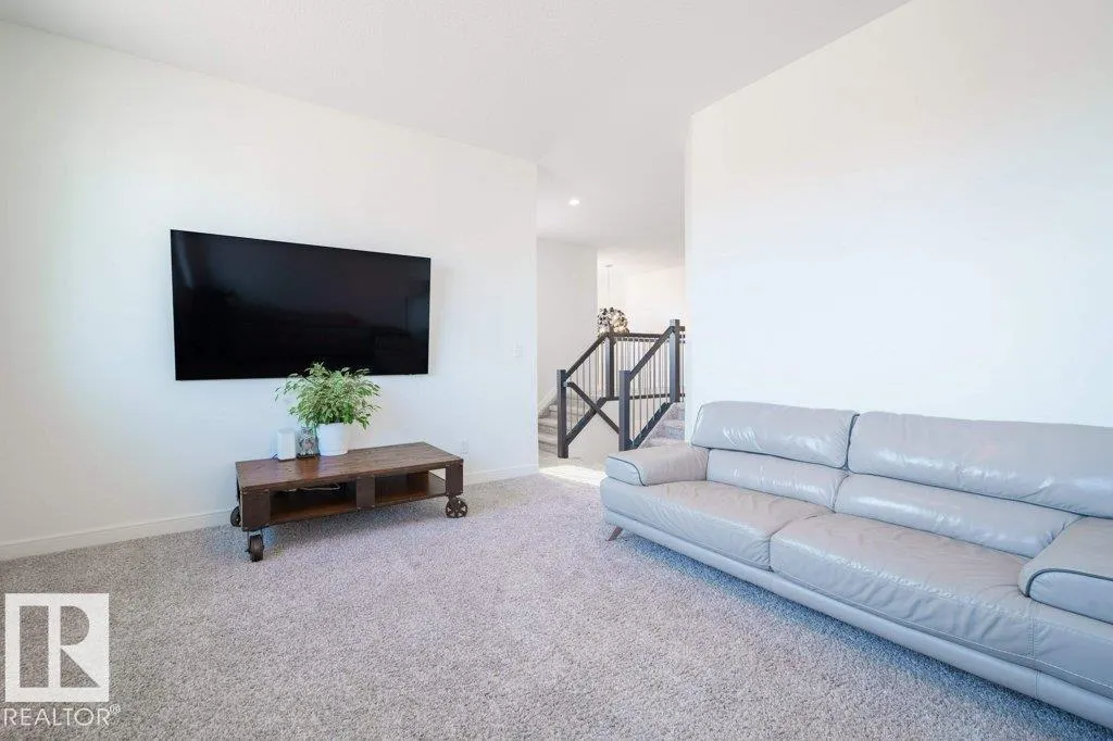 3386 Cutler Crescent