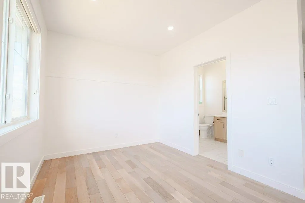 3386 Cutler Crescent