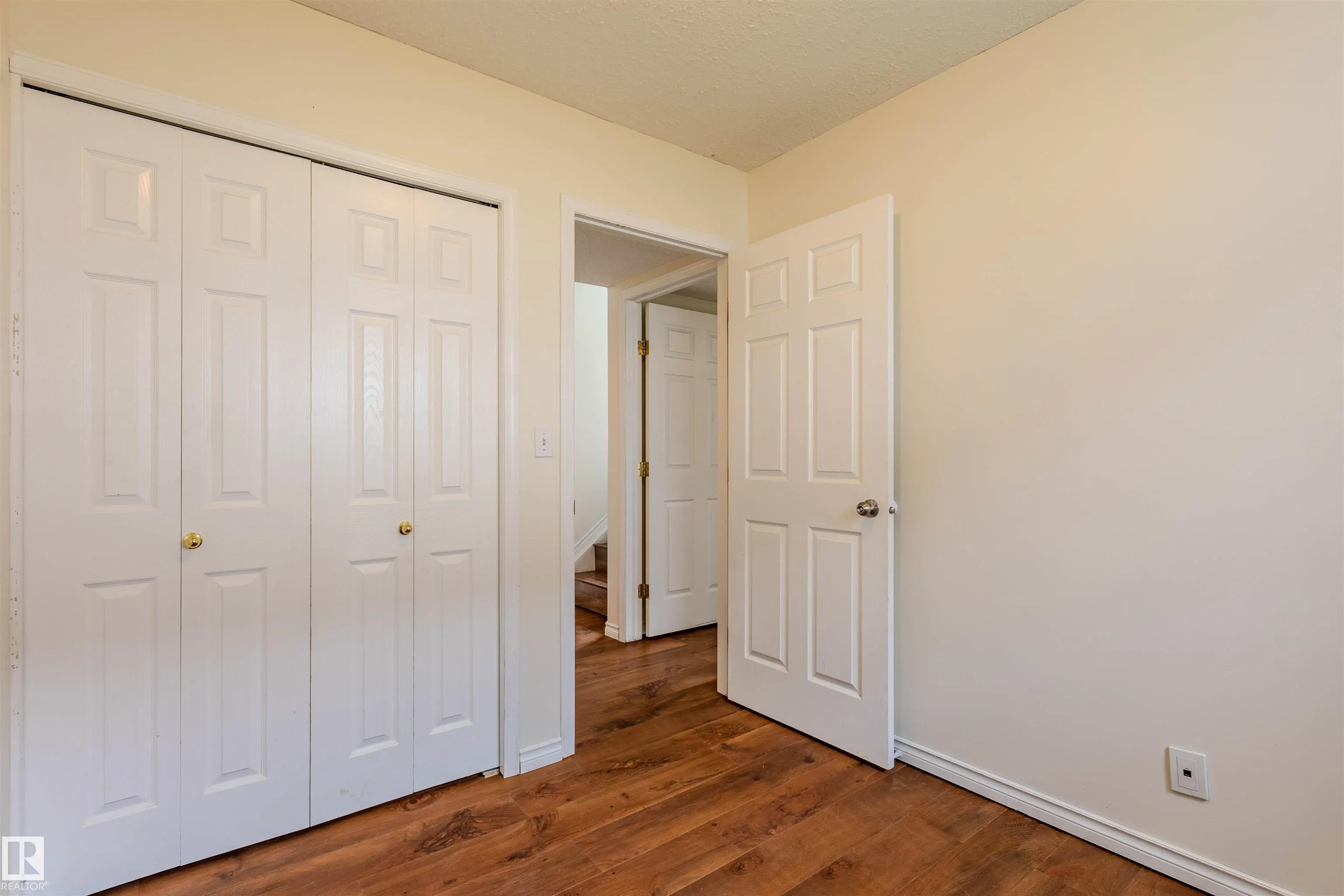 10102 103 Street