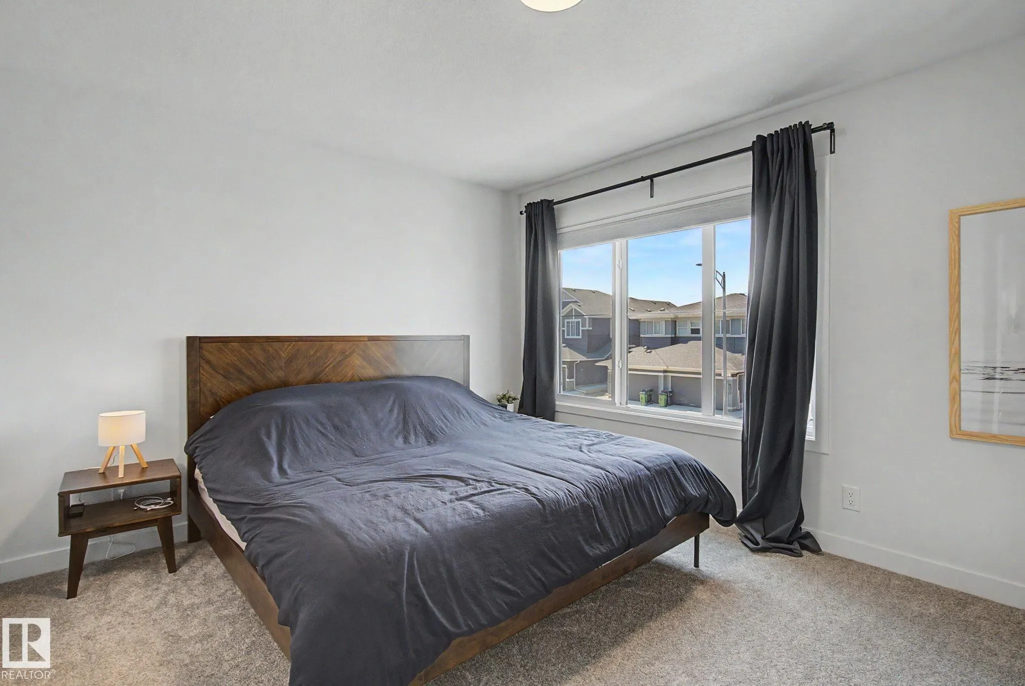 5745 HAWTHORN Common