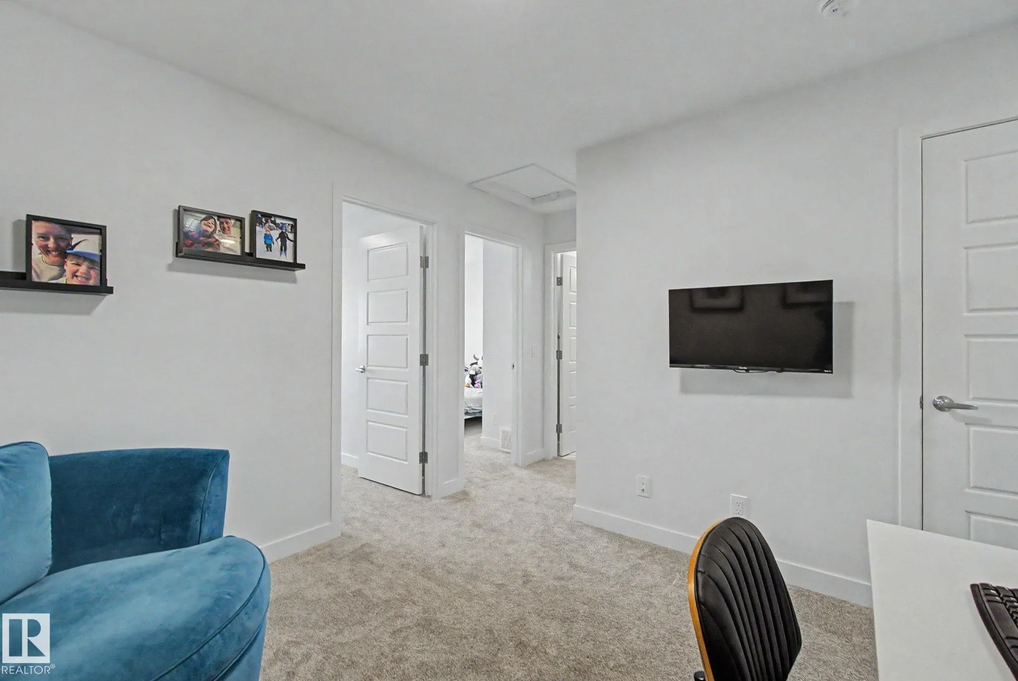 5745 HAWTHORN Common